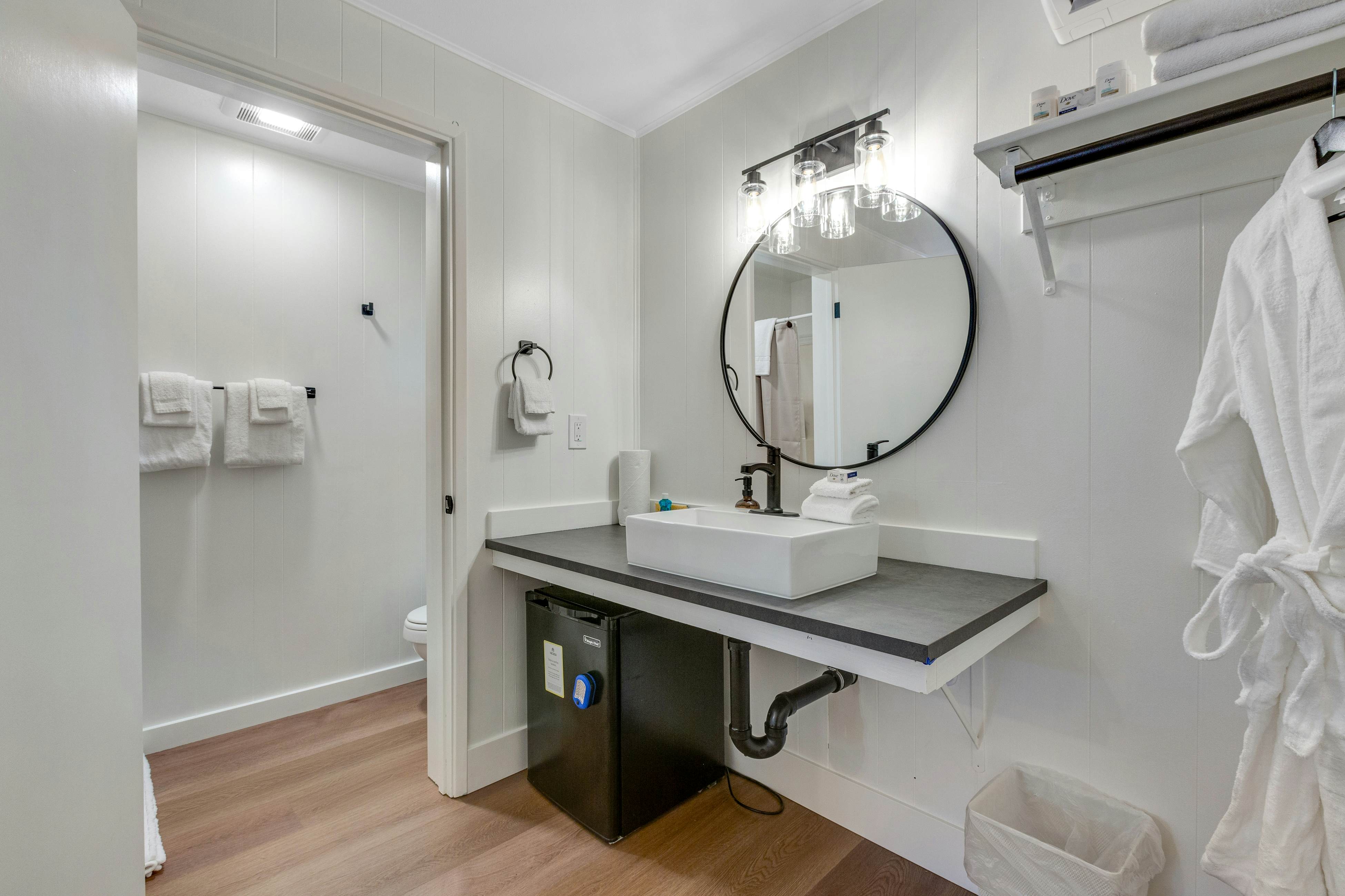 Quilcene Room 1 at Mount Walker Inn