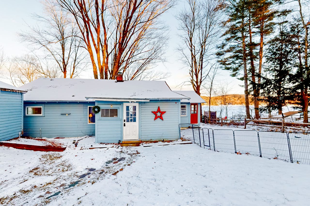 Castleton Charmer 3 BD Castleton, VT Vacation Rental Vacasa
