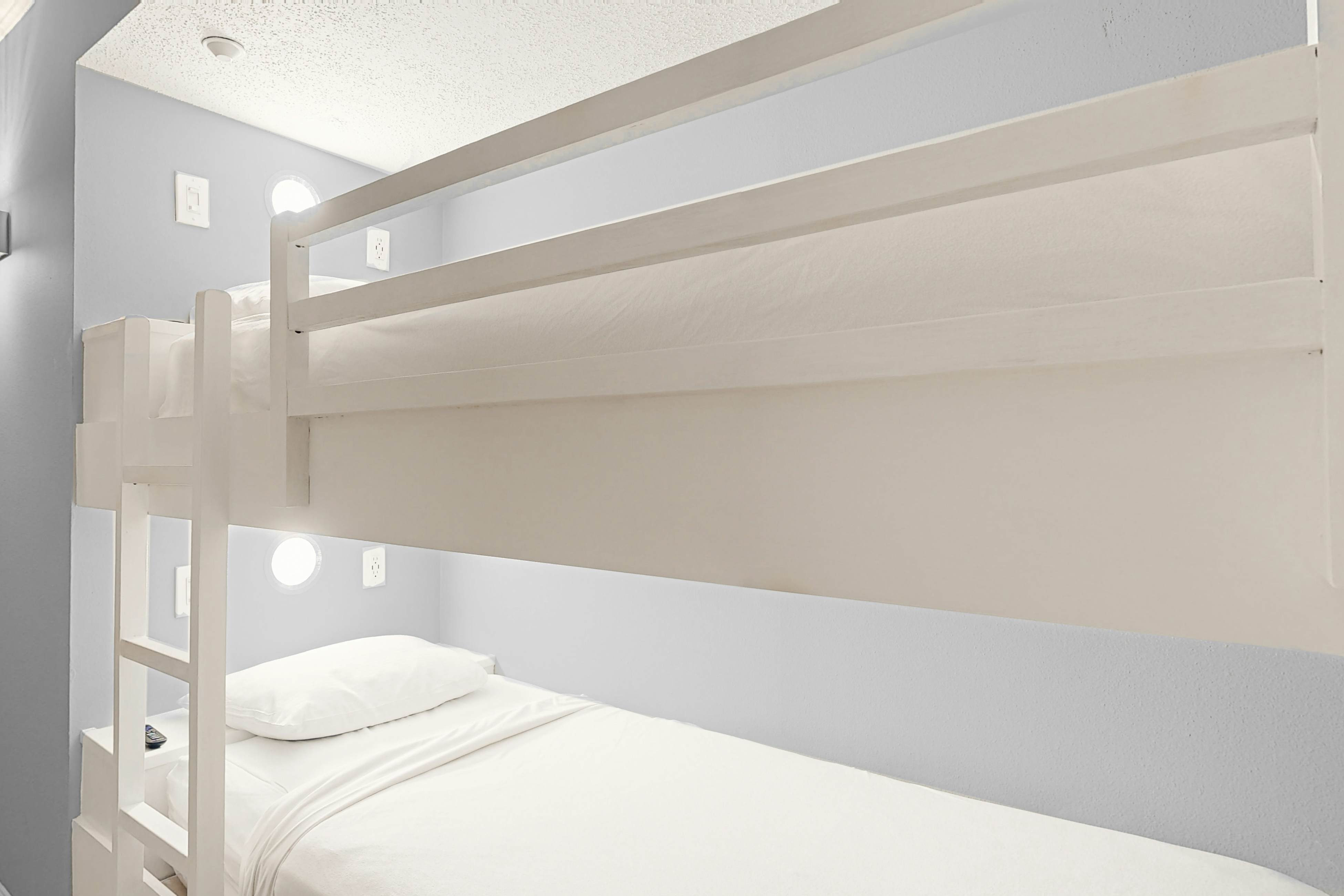 Pelican Beach Resort 304