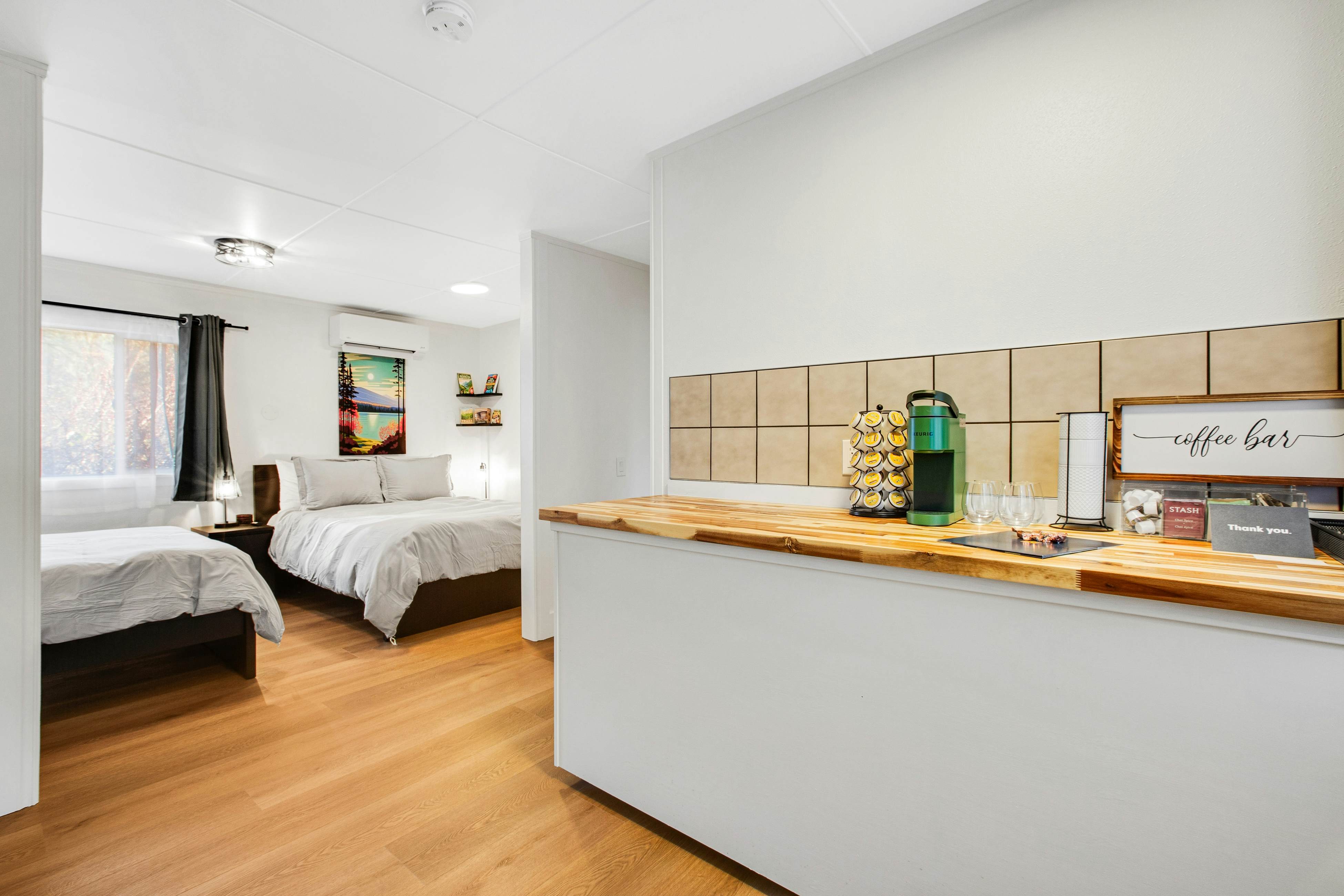 Mount Constance, Room 10 at Mount Walker Inn