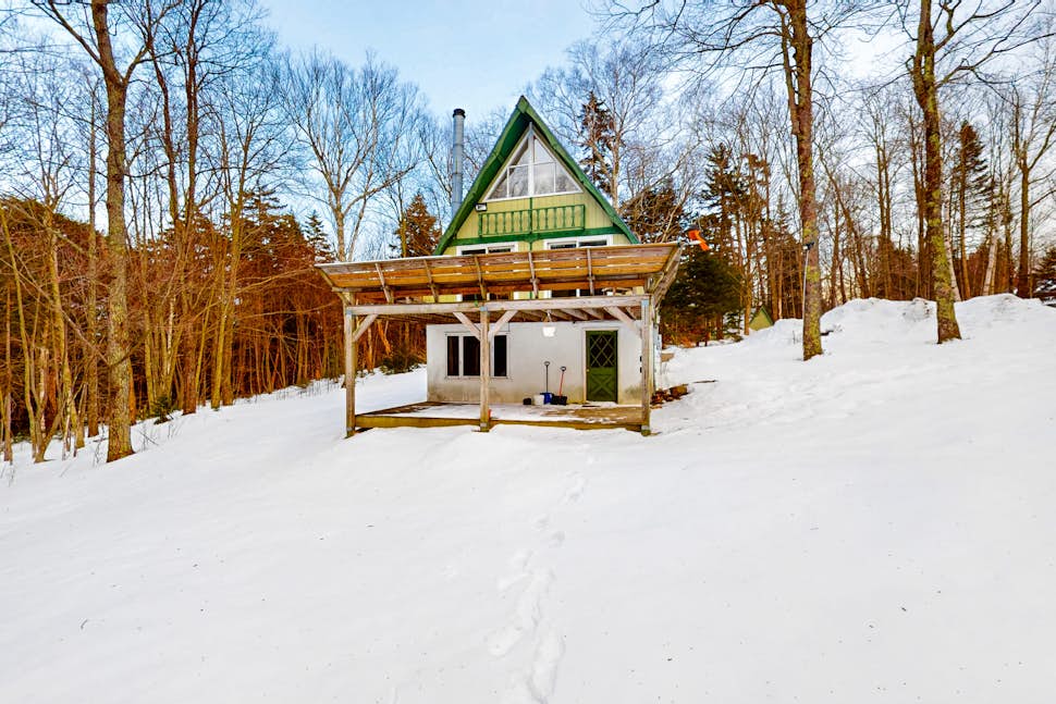 Mt Ellen Ski Chalet 3 BD Waitsfield, VT Vacation Rental Vacasa