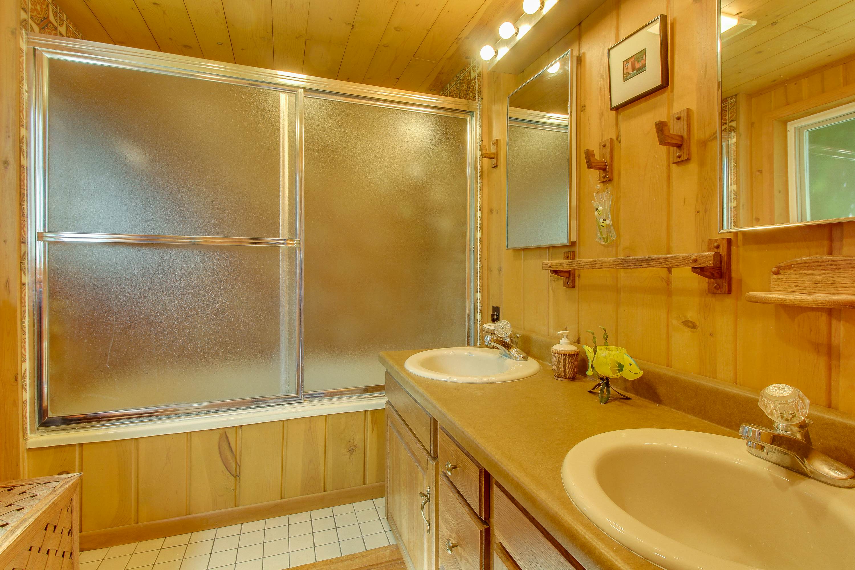 The Cabin At Penn Cove 2 BD Coupeville, WA Vacation Rental Vacasa