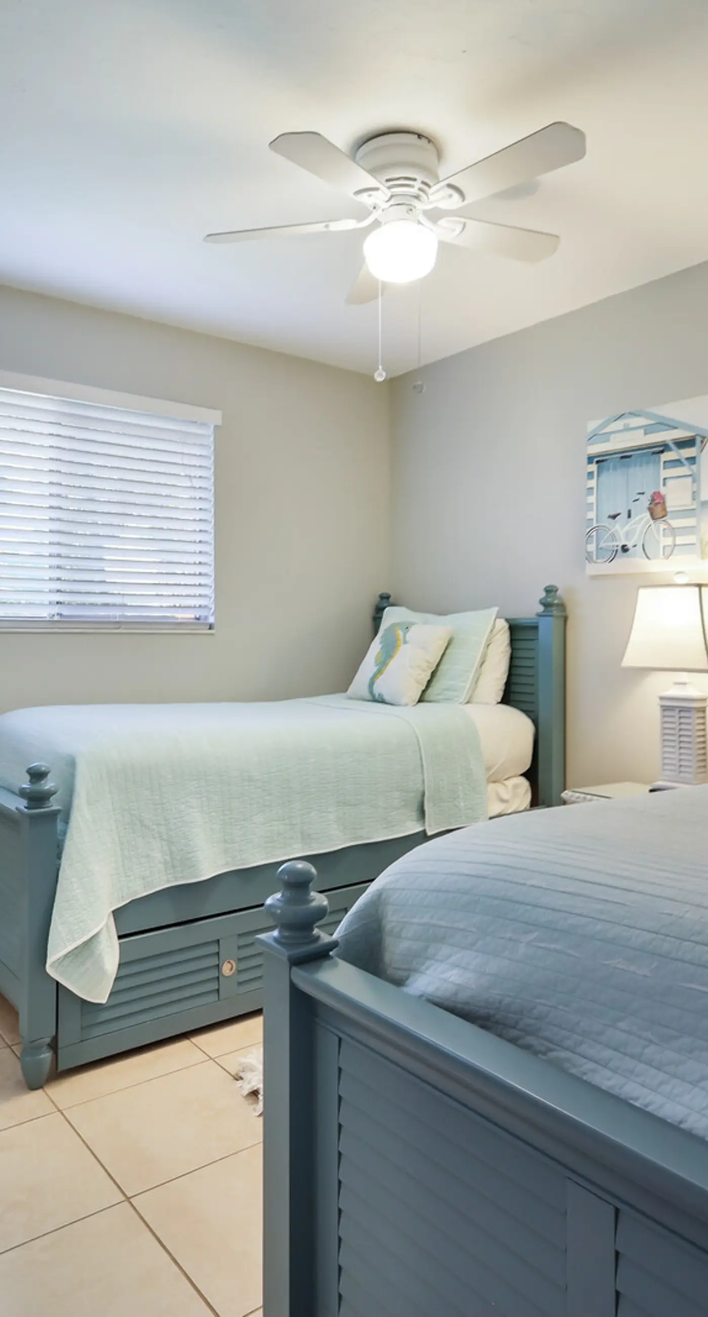 Sunny Daydream - West