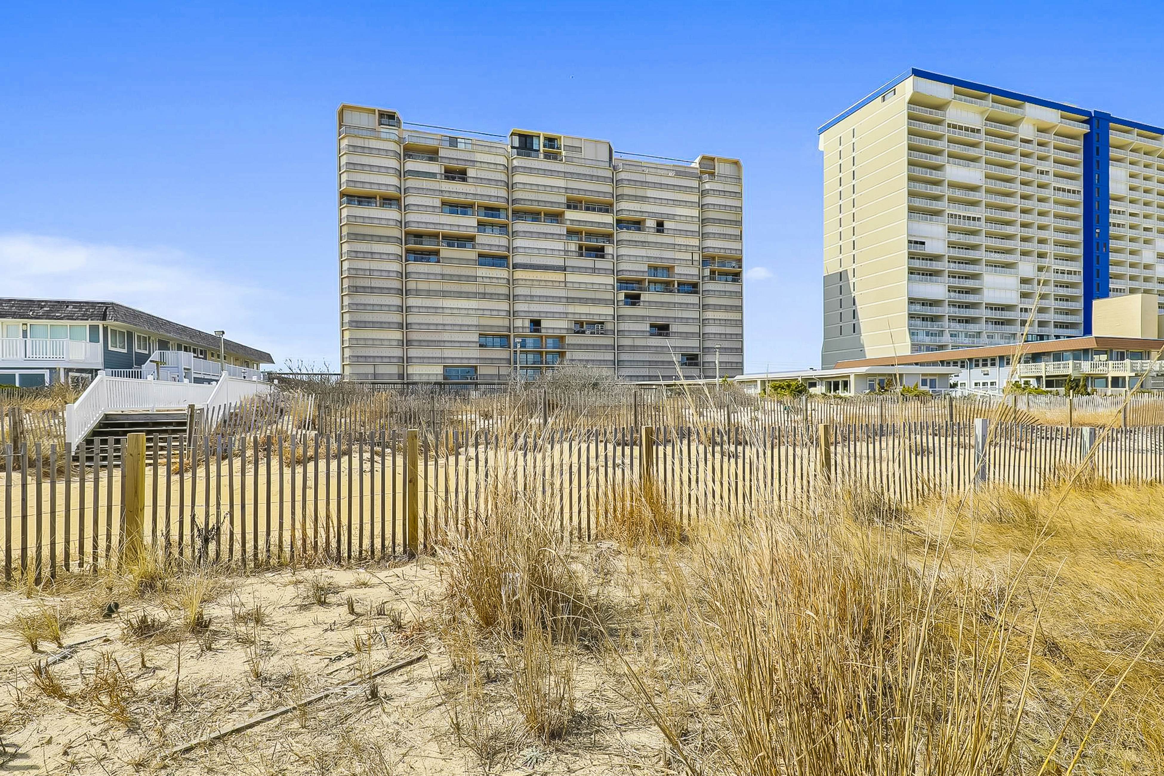 Fountainhead Towers 1606