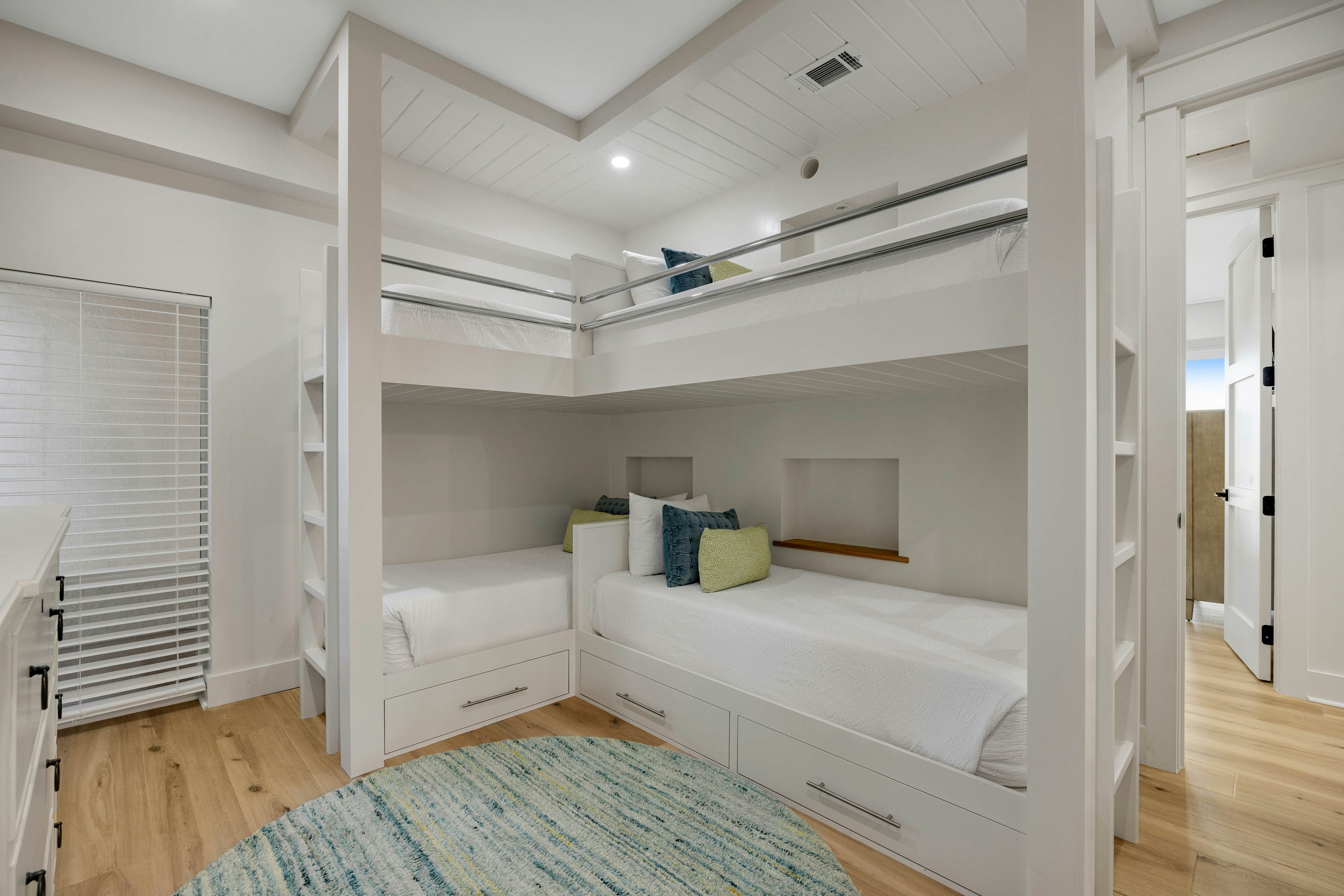 Beachy Keen - High Pointe E41