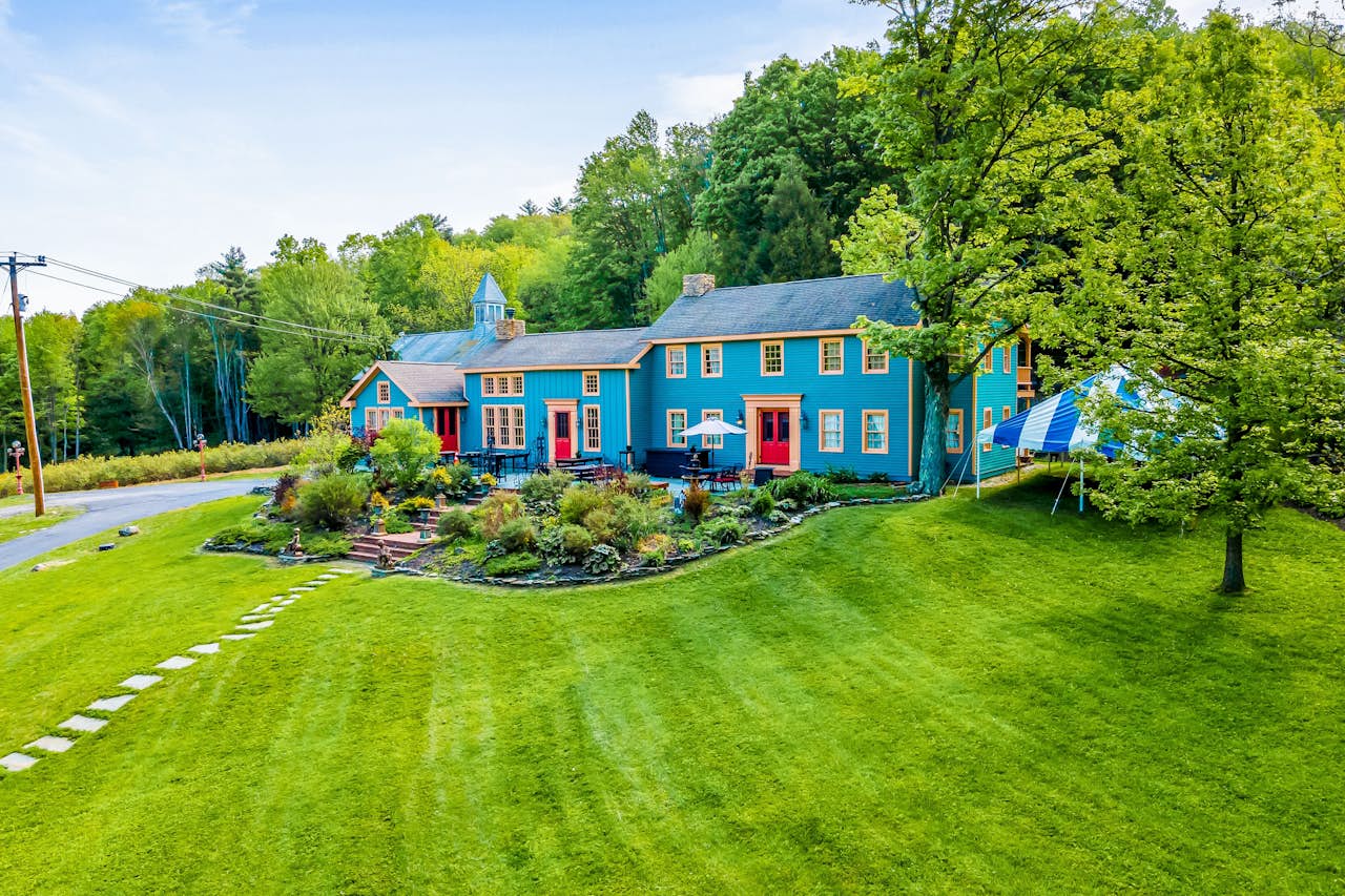 Blueberry Brook Farm Resort 6 BD Deansboro, NY Vacation Rental Vacasa