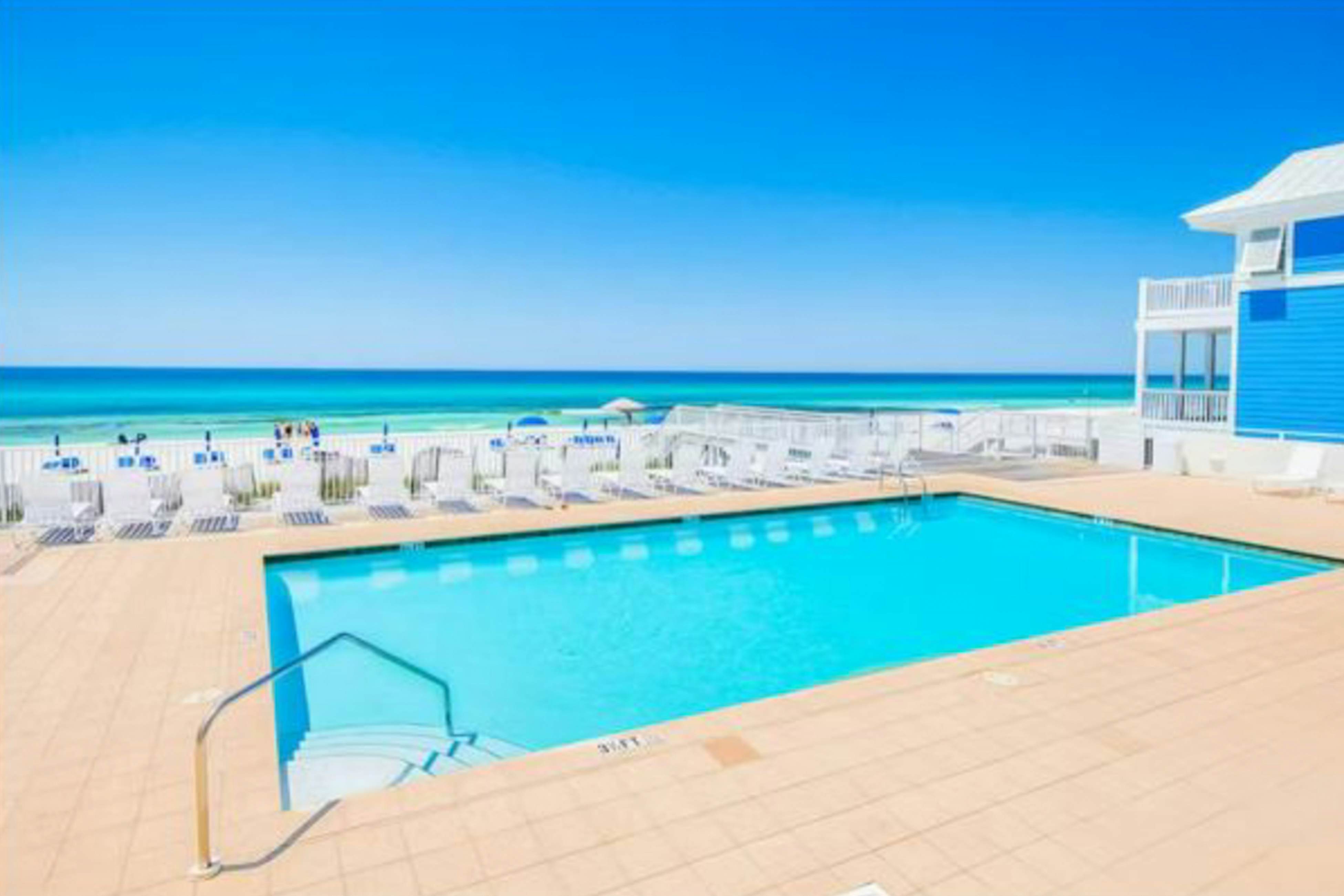 Carillon Beach Inn 402