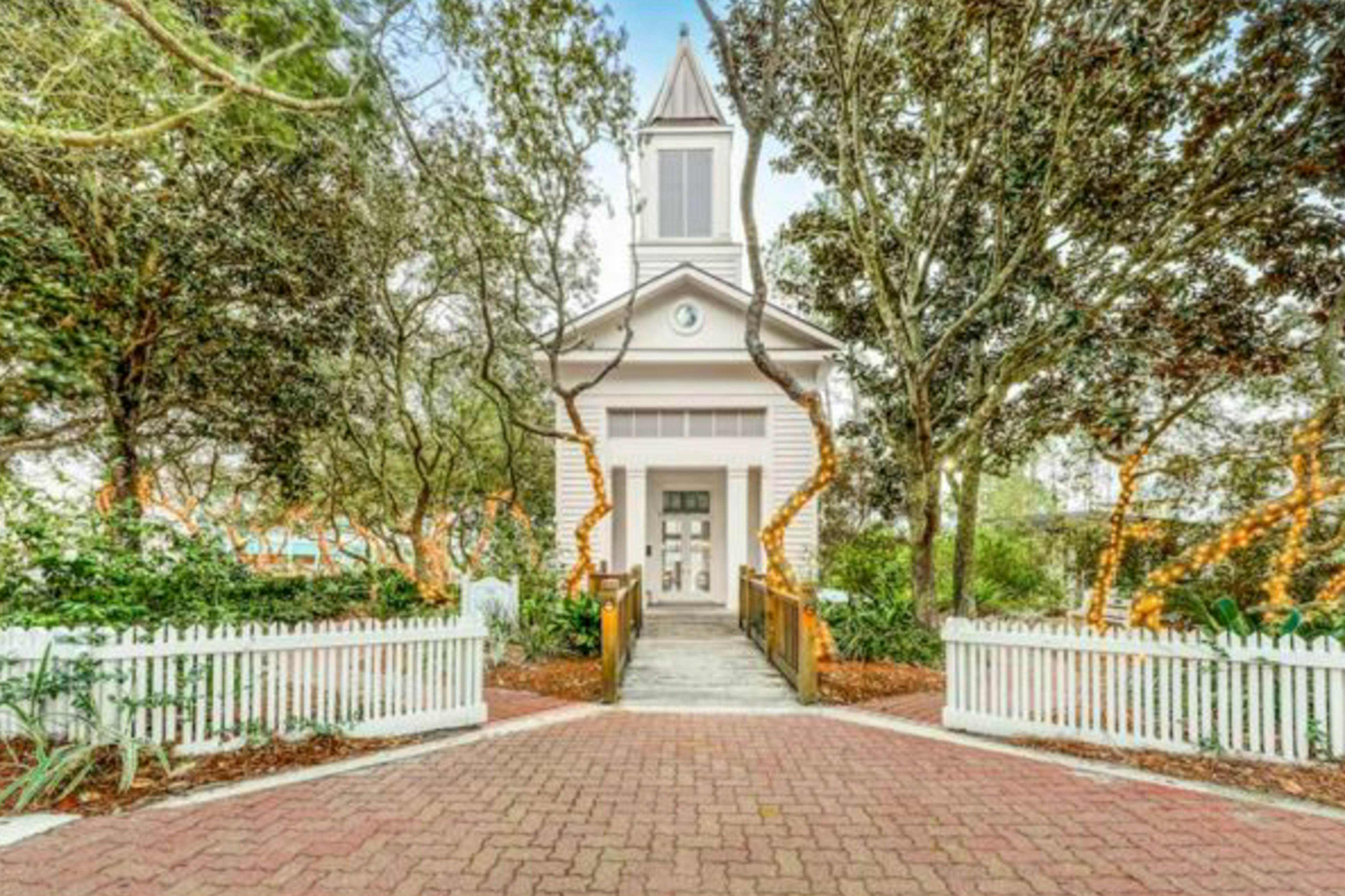 Carillon Beach Inn 402