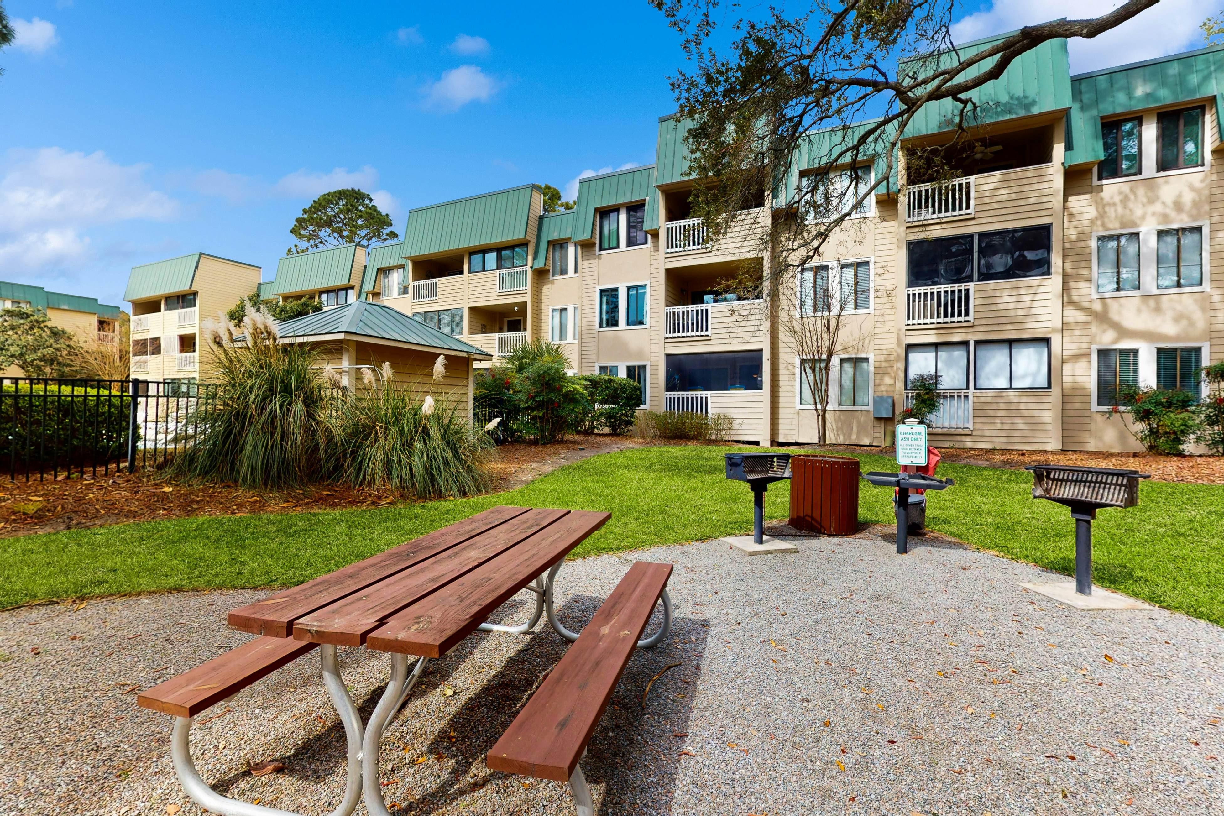 Spa on Port Royal Sound 1123