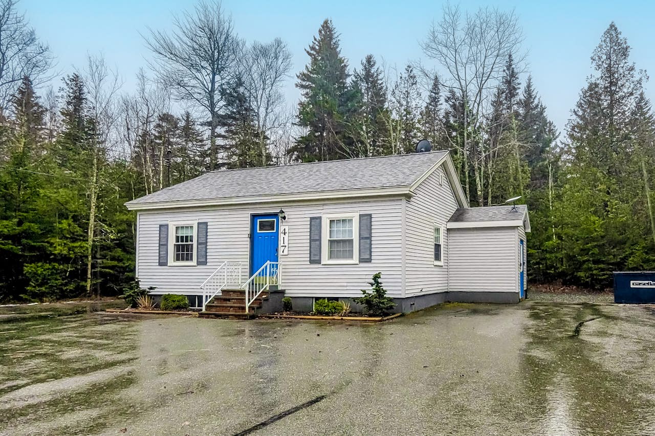 Blue Button Cottage 2 BD Gouldsboro, ME Vacation Rental Vacasa