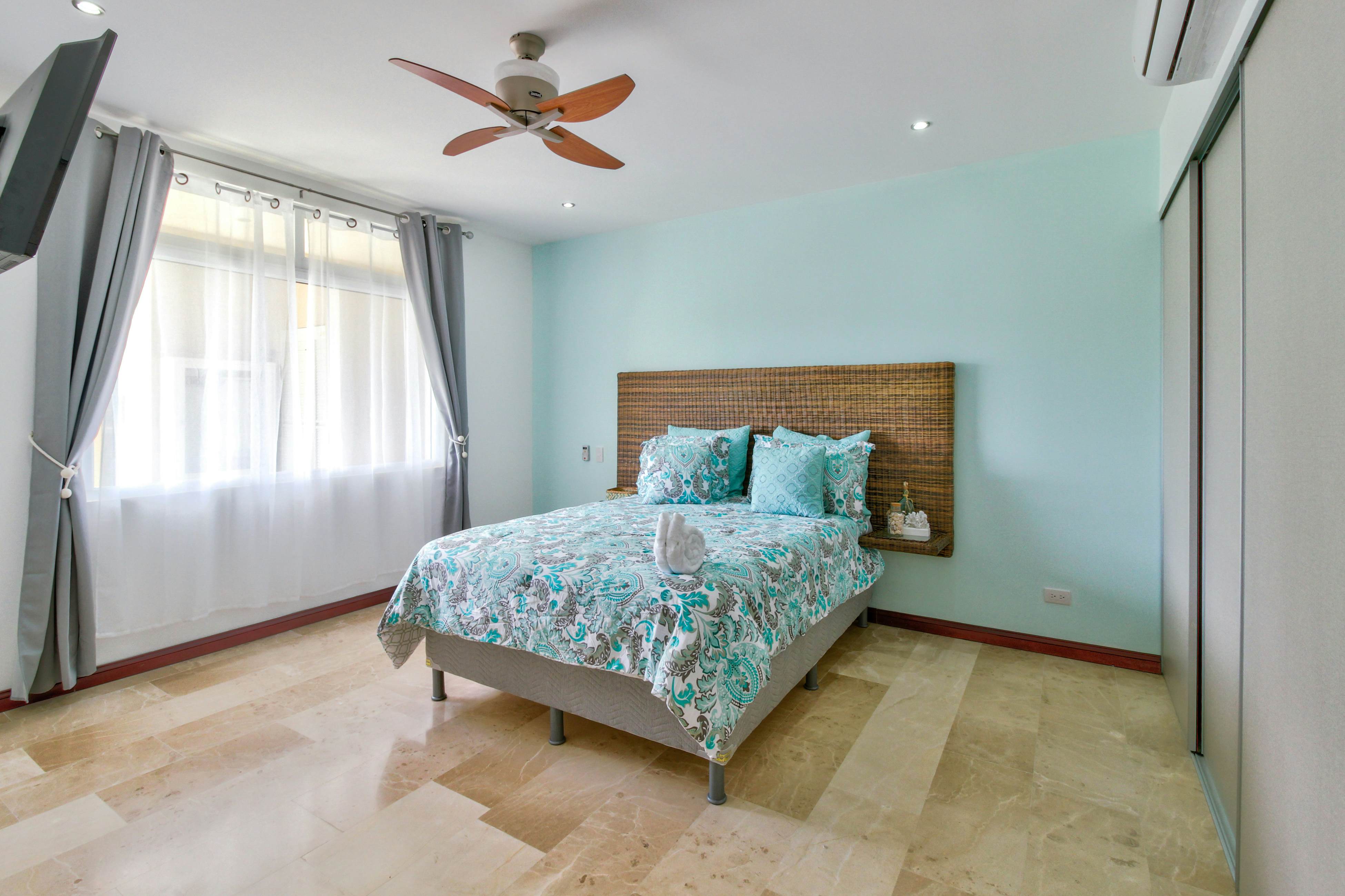 Breakwater Point 602