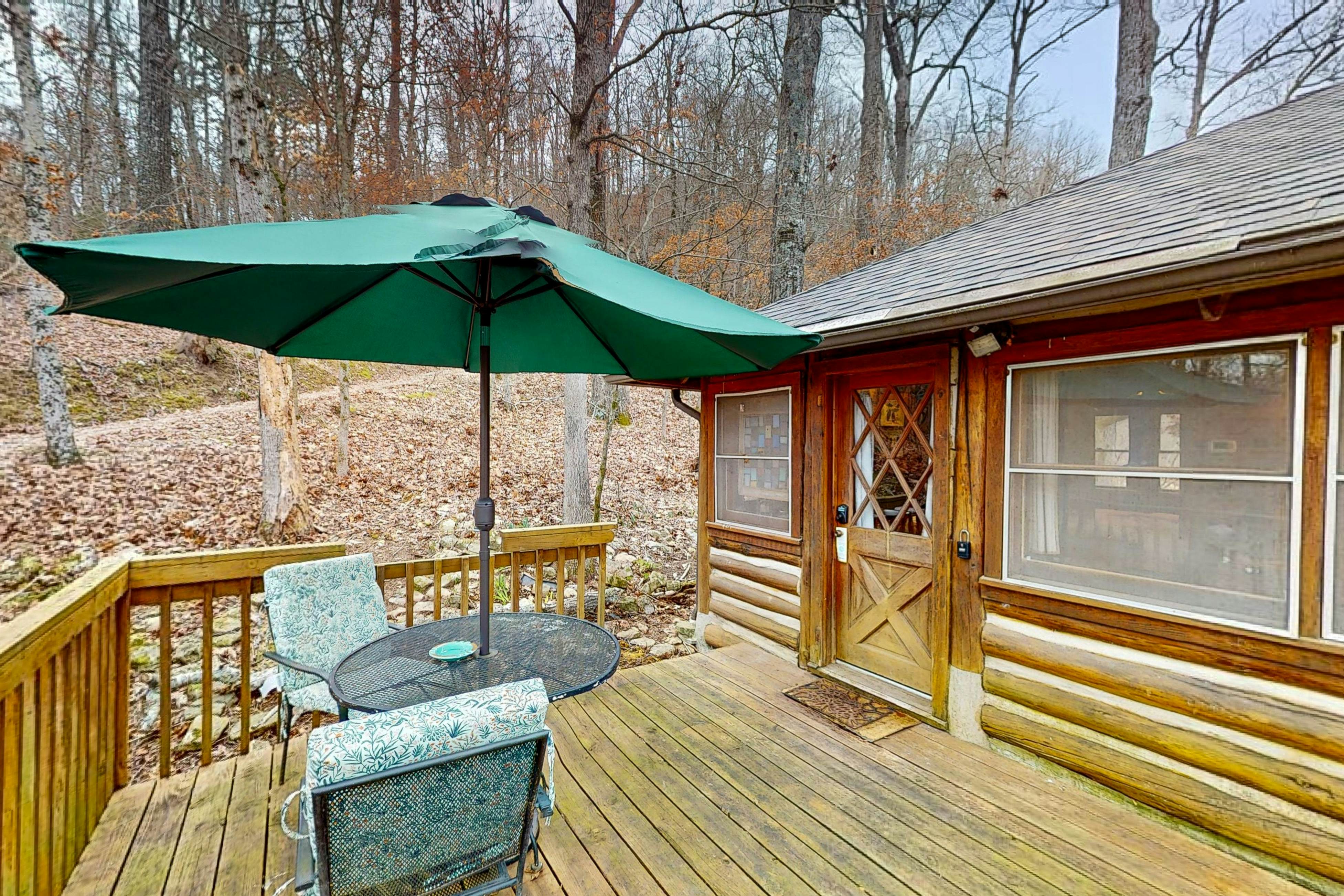 Lake Lucerne - Treehouse Cabin #01