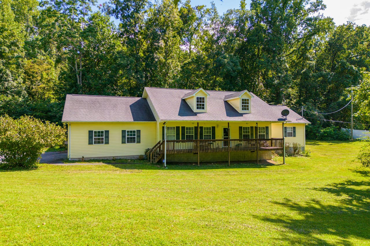 Hideaway Haven 3 BD Dandridge, TN Vacation Rental Vacasa