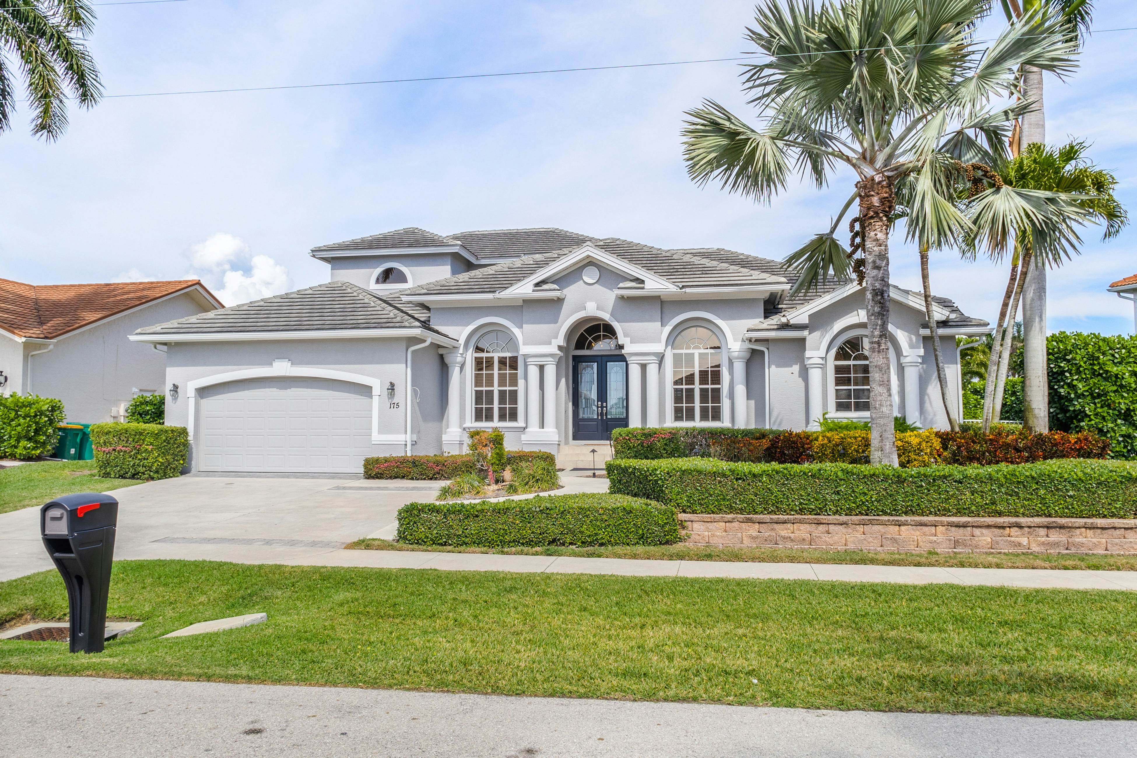 Sweet Waterfront Retreat