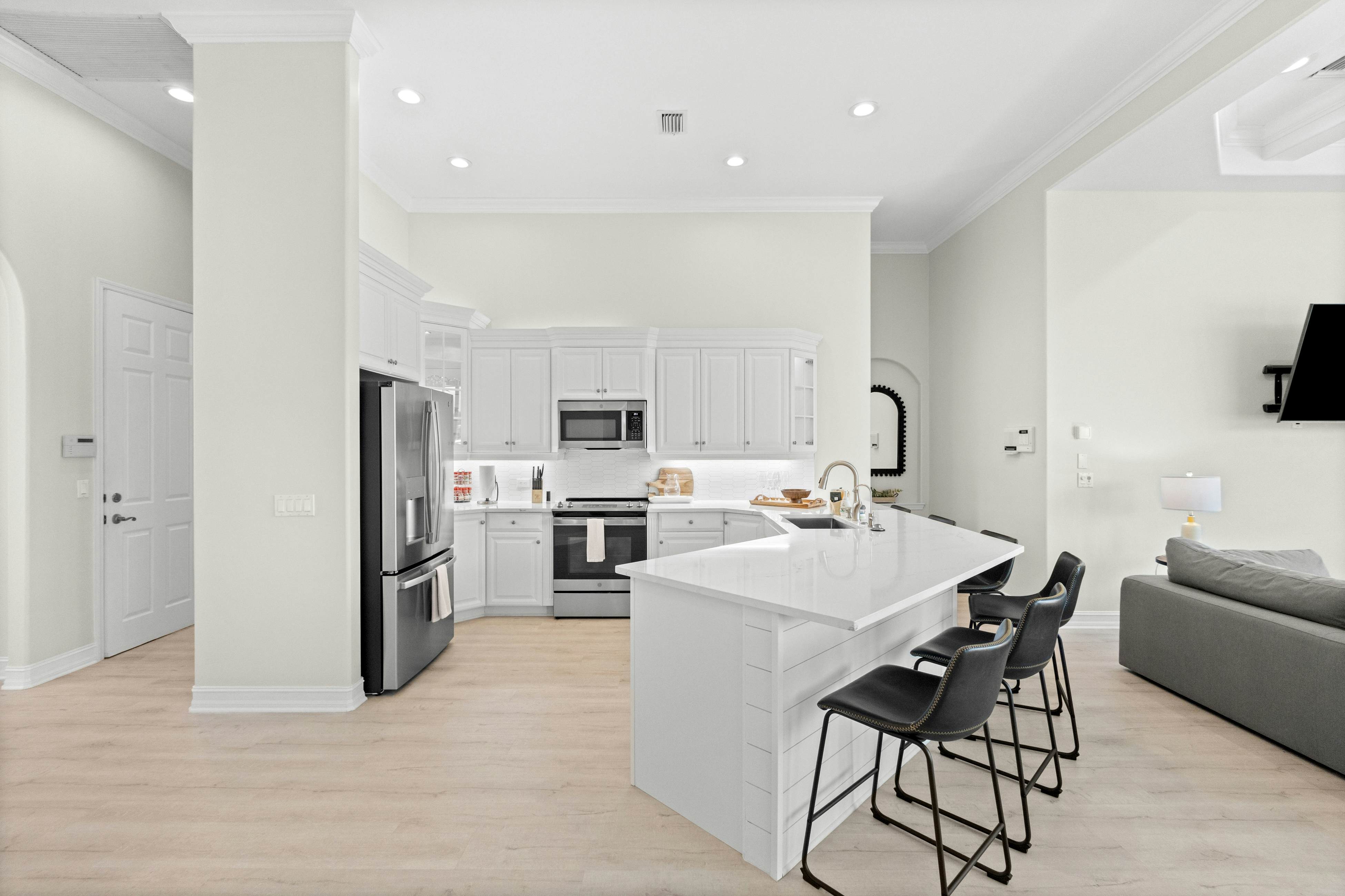 Sweet Waterfront Retreat