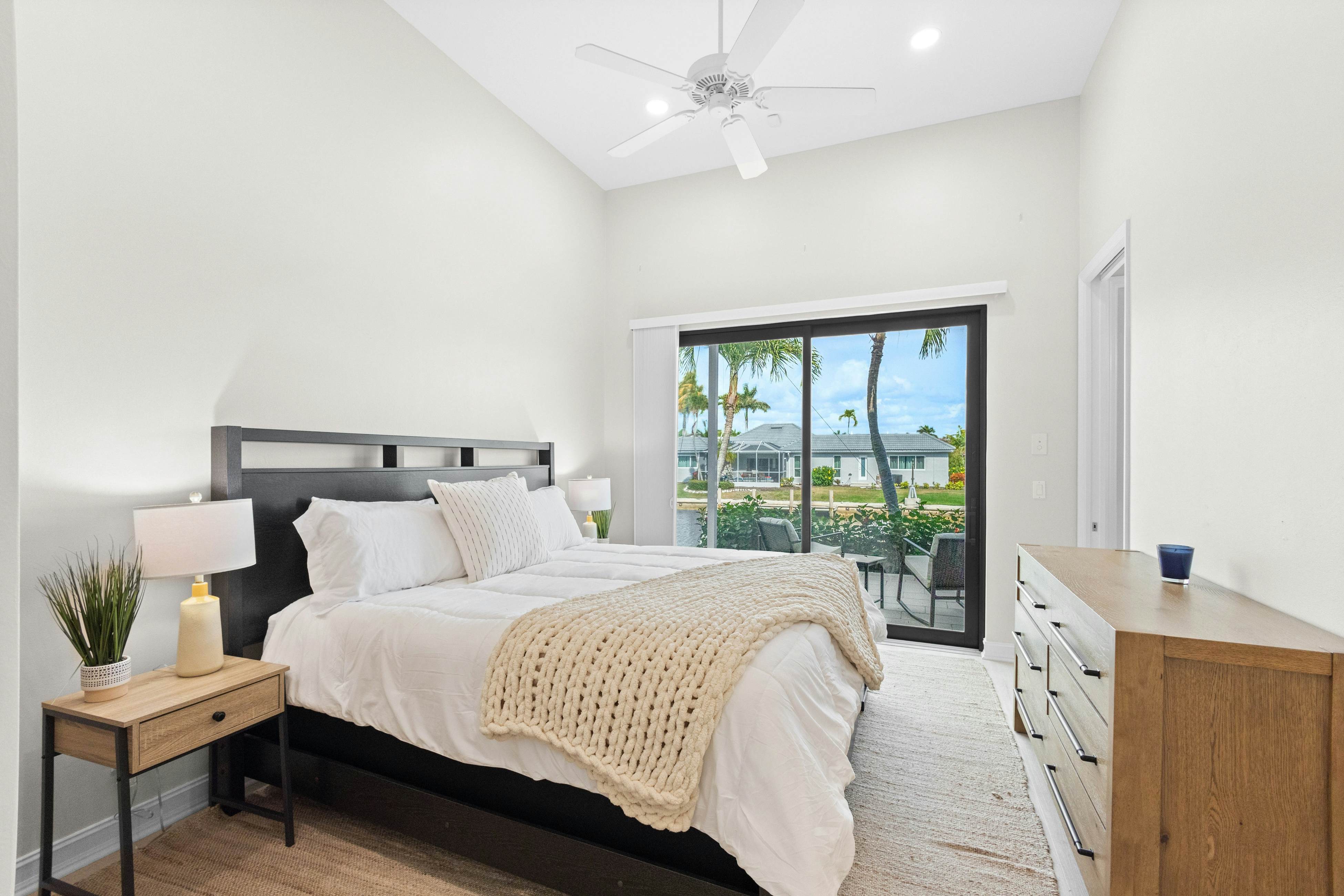 Sweet Waterfront Retreat