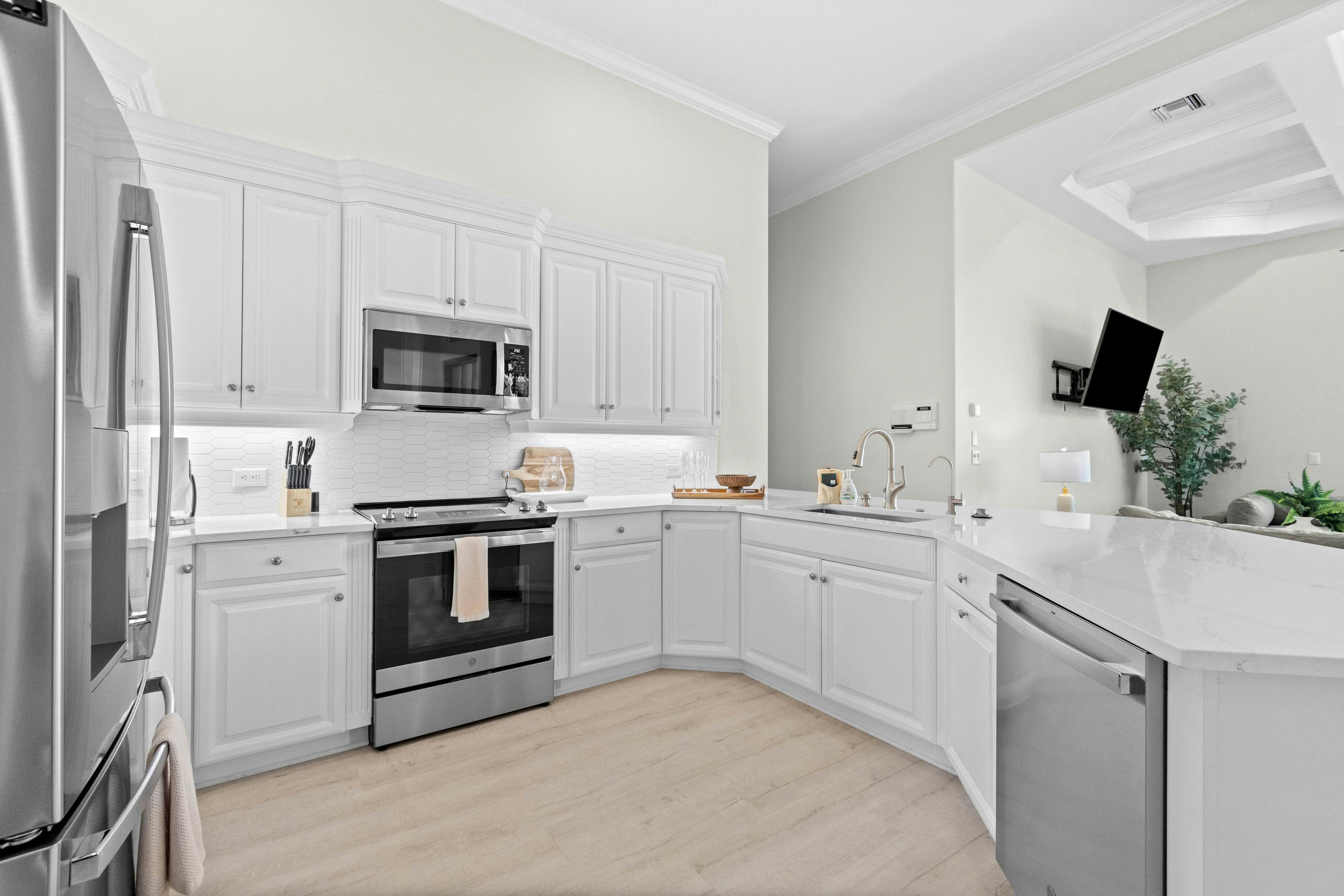 Sweet Waterfront Retreat