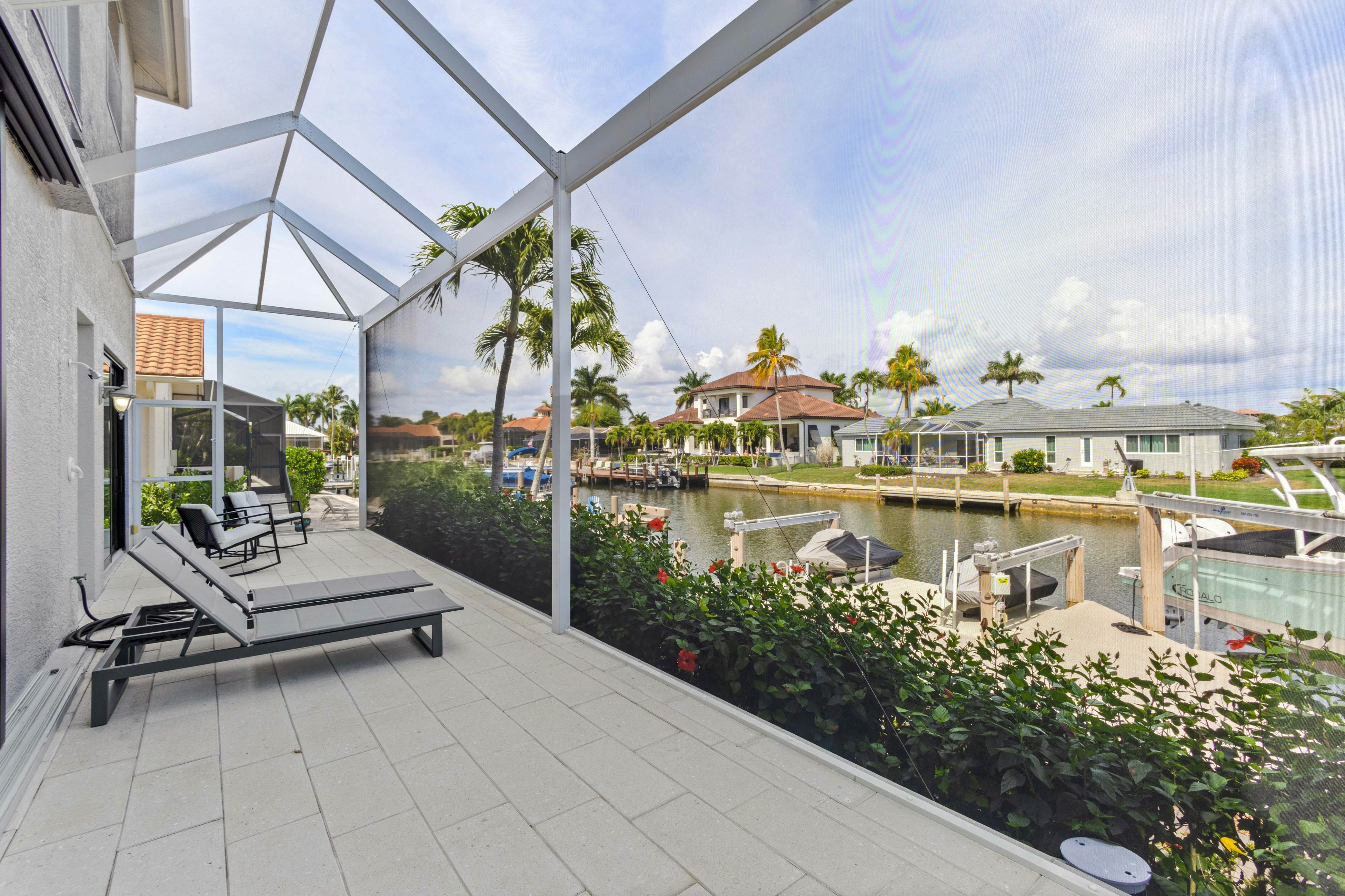 Sweet Waterfront Retreat