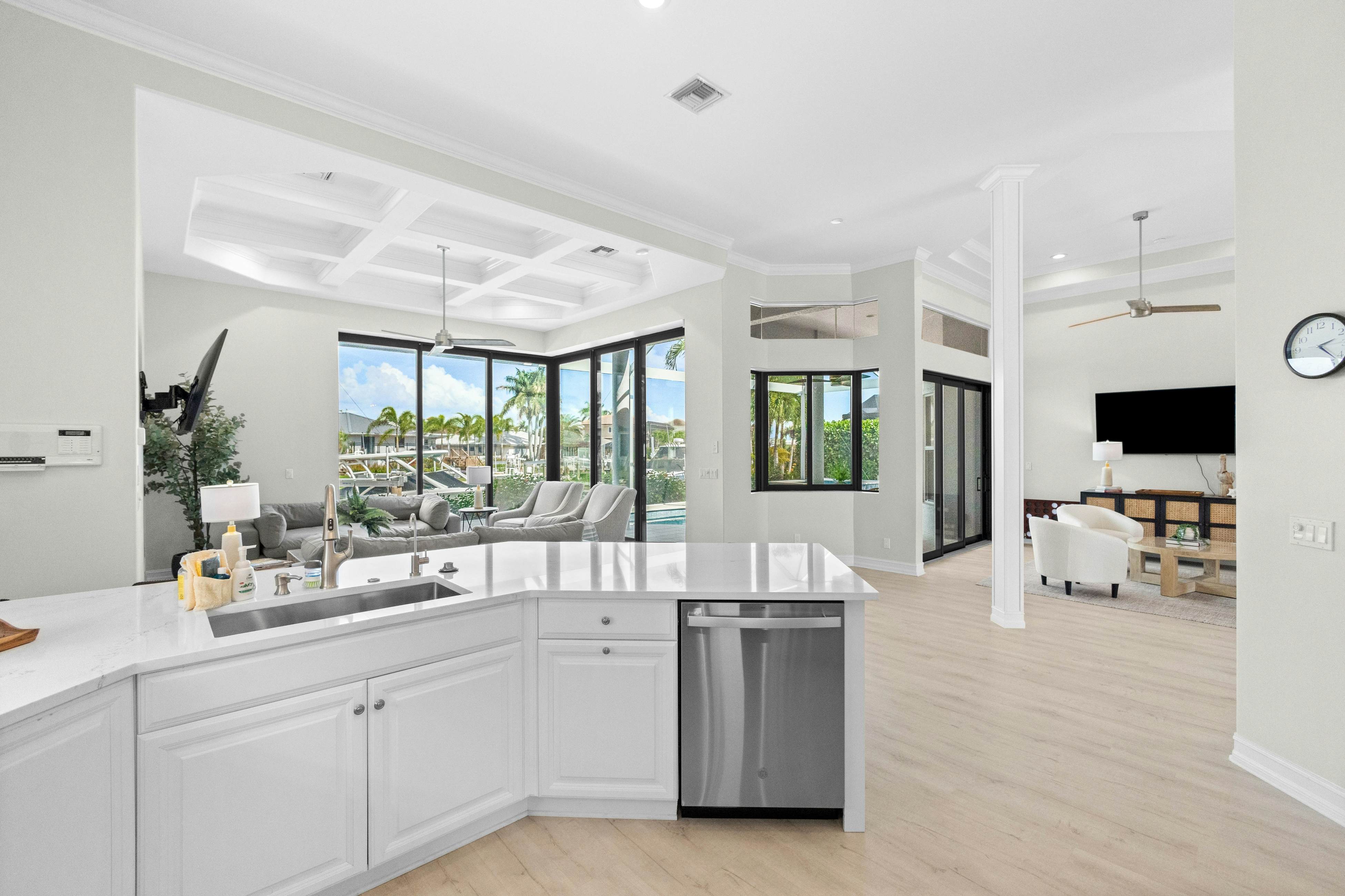 Sweet Waterfront Retreat