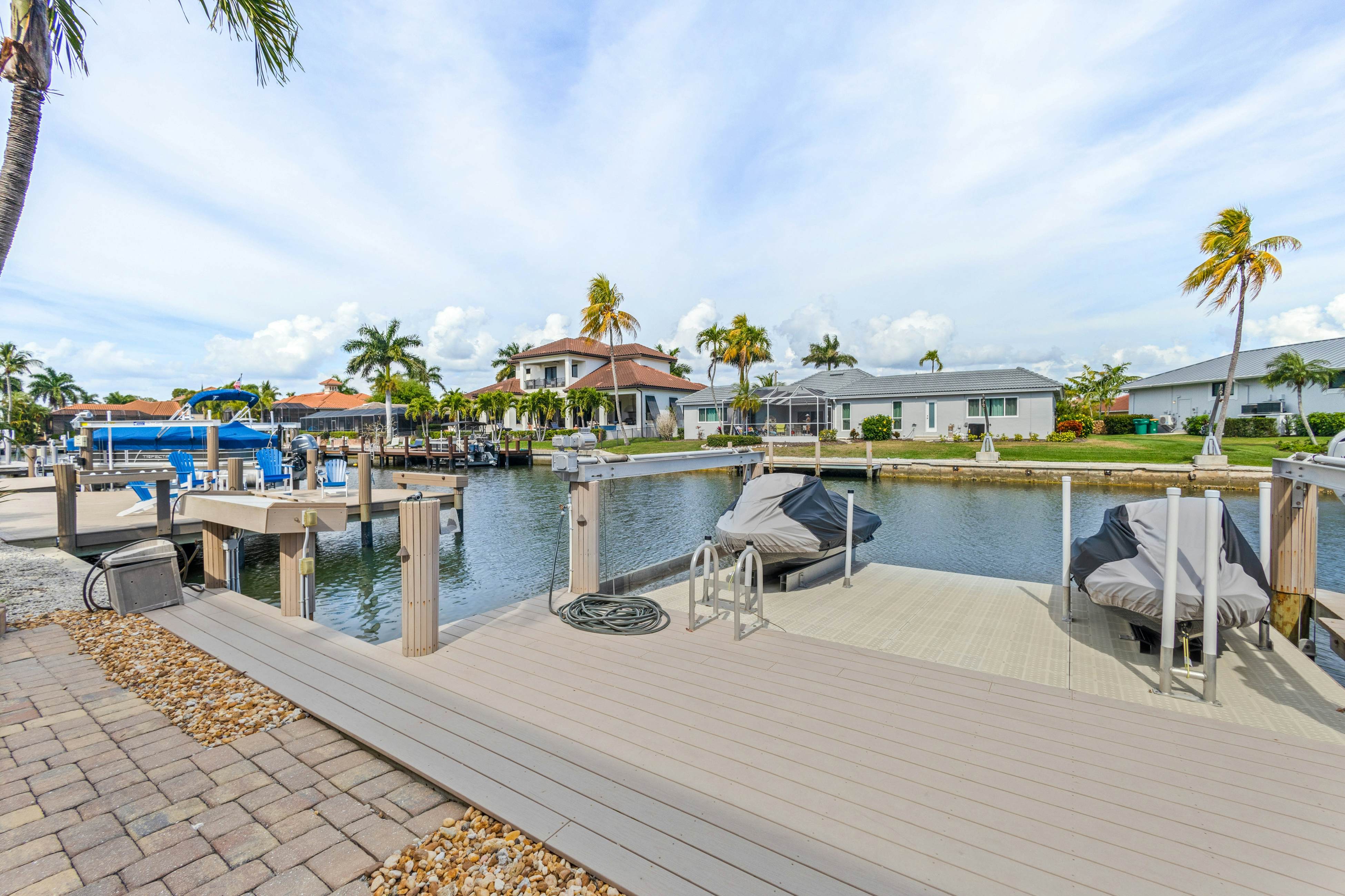 Sweet Waterfront Retreat