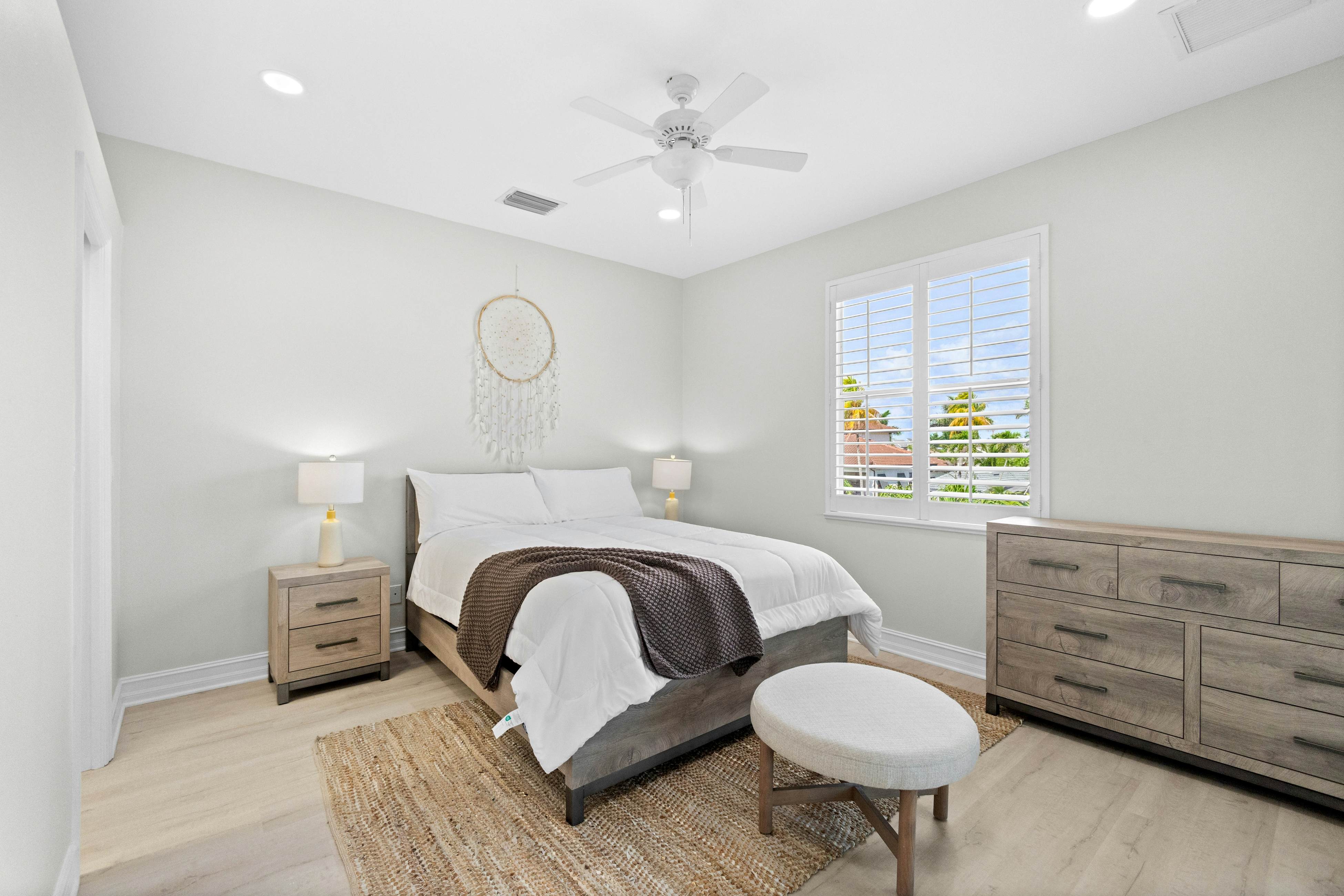 Sweet Waterfront Retreat