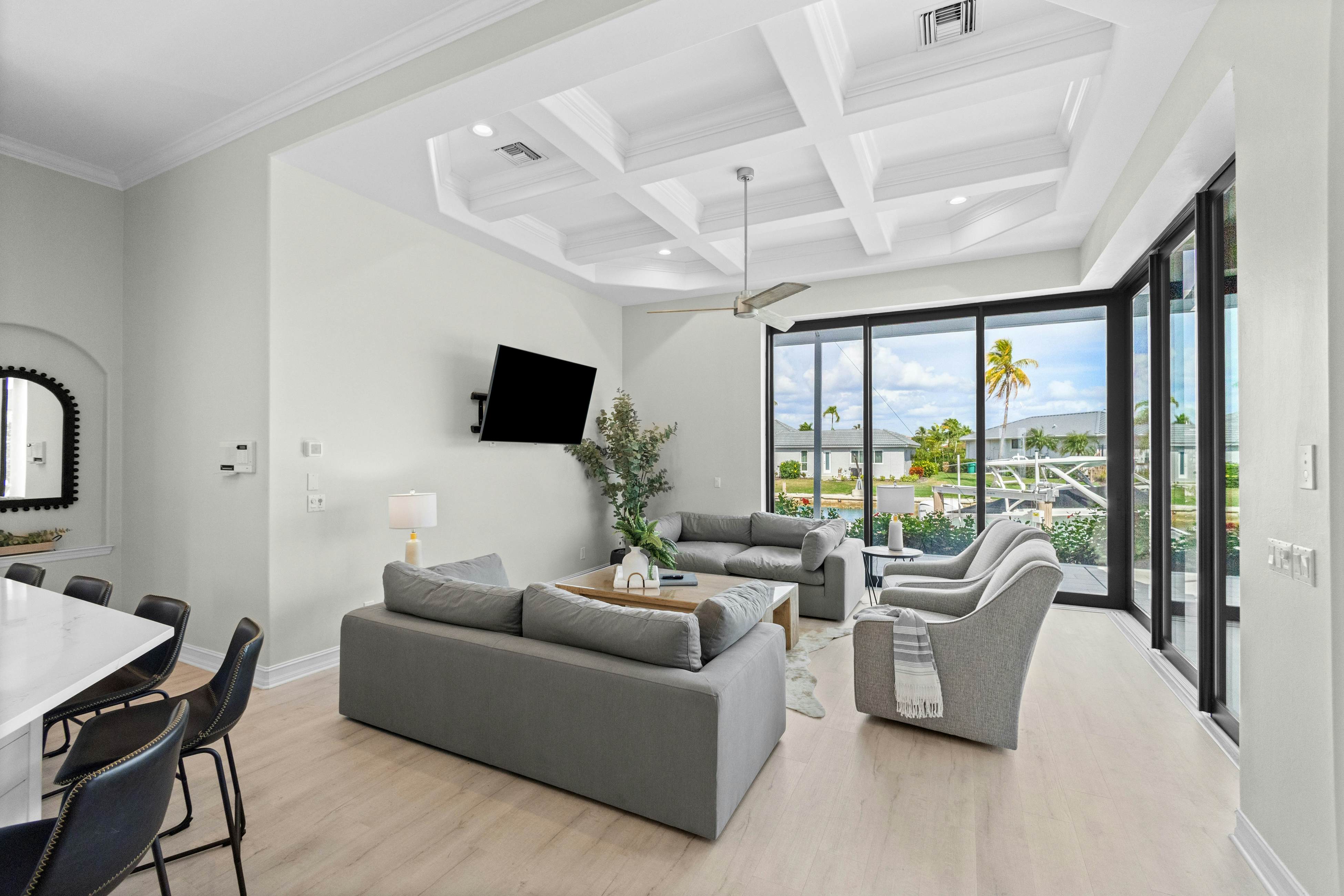 Sweet Waterfront Retreat