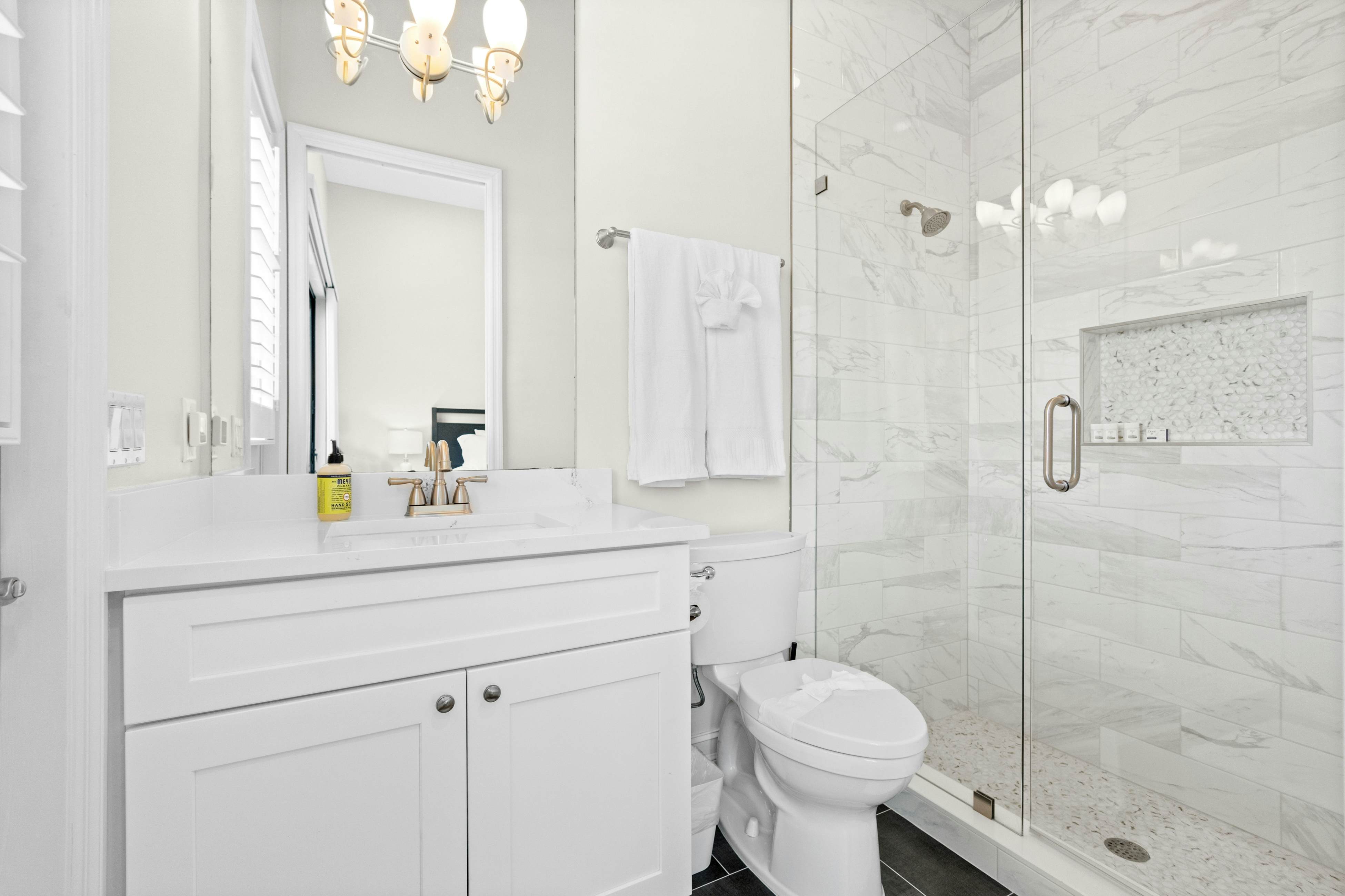 Sweet Waterfront Retreat