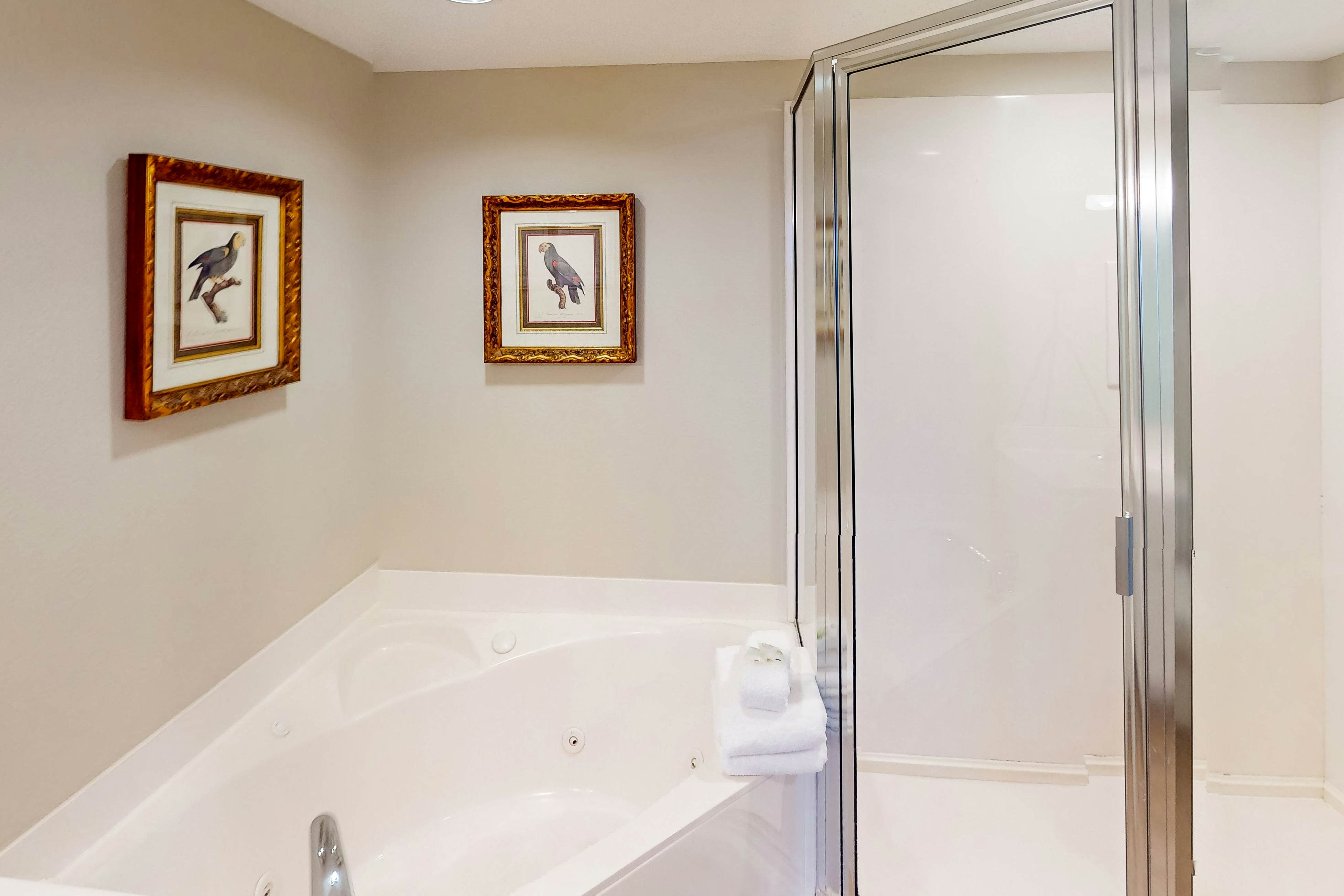 Majestic Beach Resort Tower II - 501