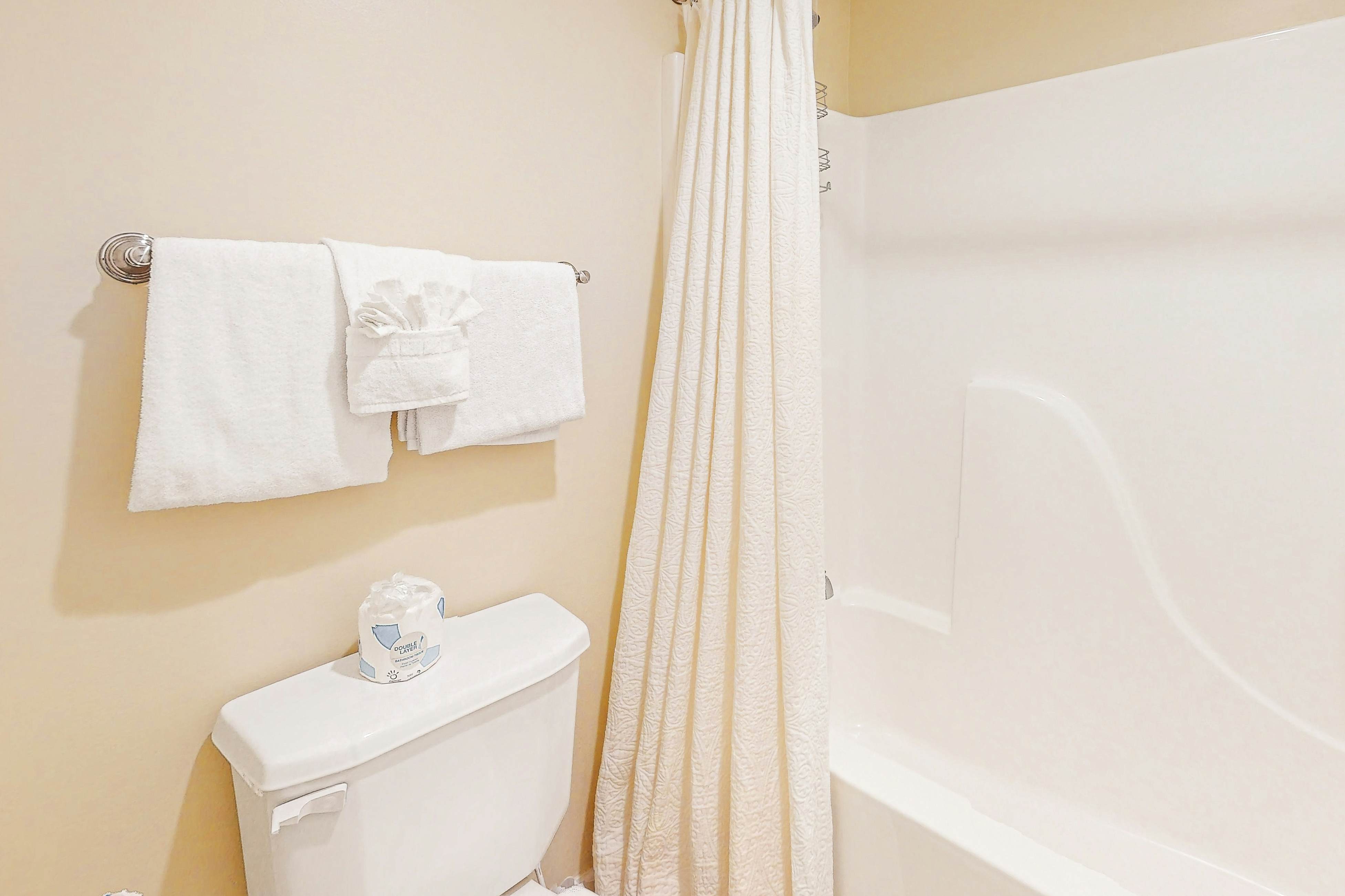 Admirals Quarters 907