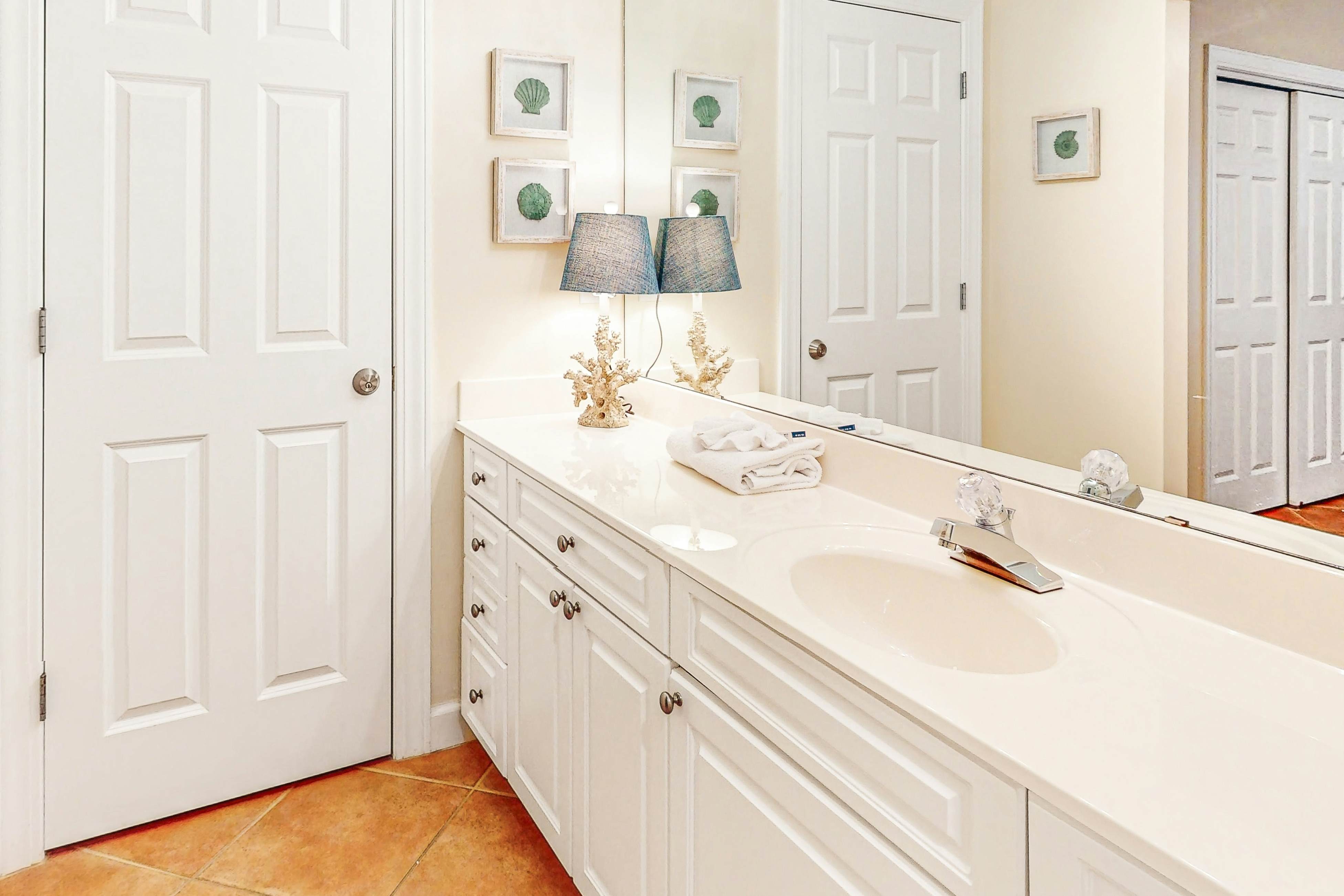 Admirals Quarters 907