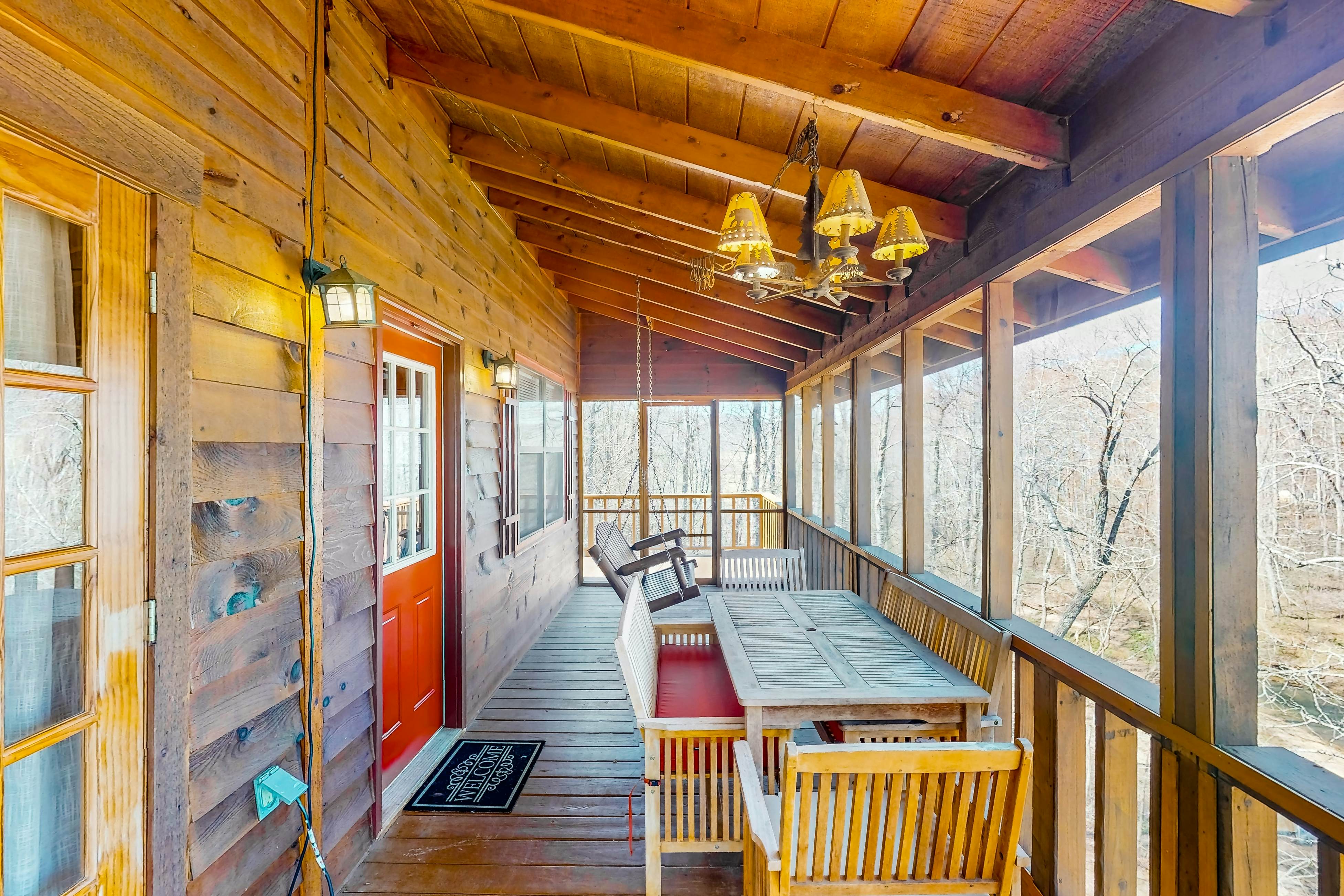 Lazy Bear Creek Lodge