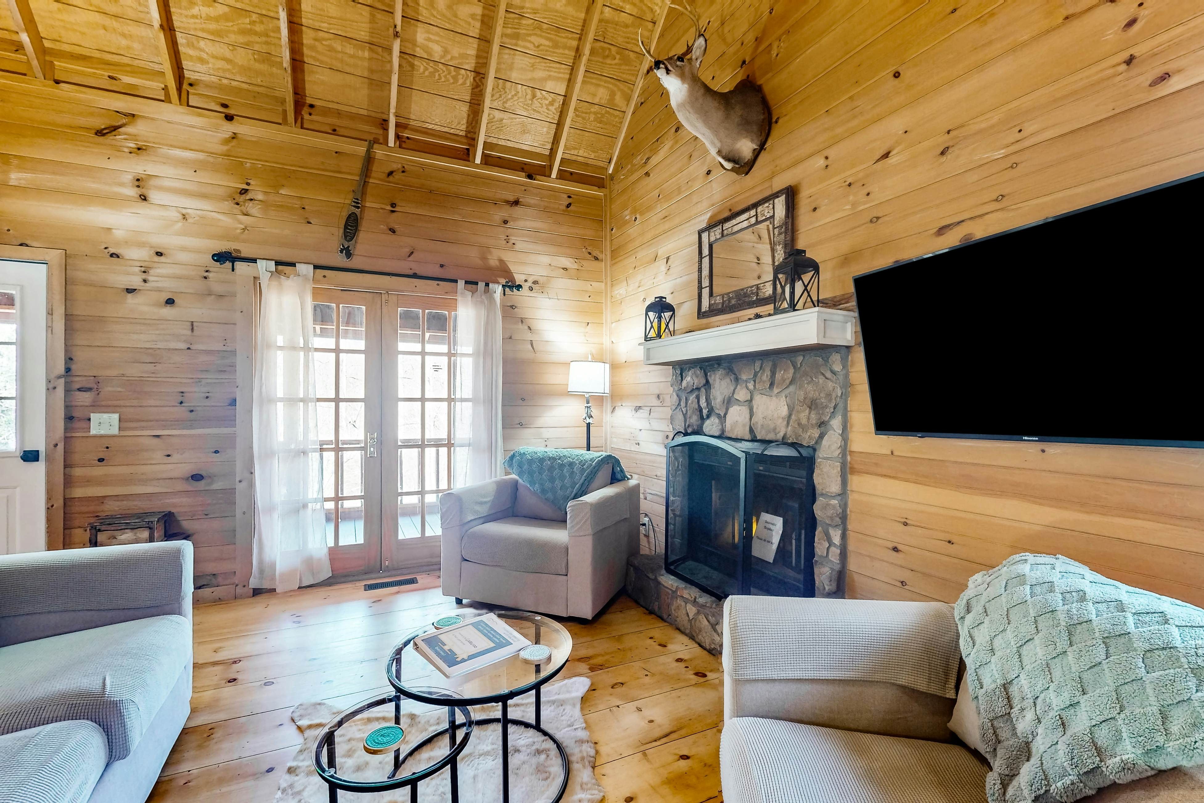 Lazy Bear Creek Lodge