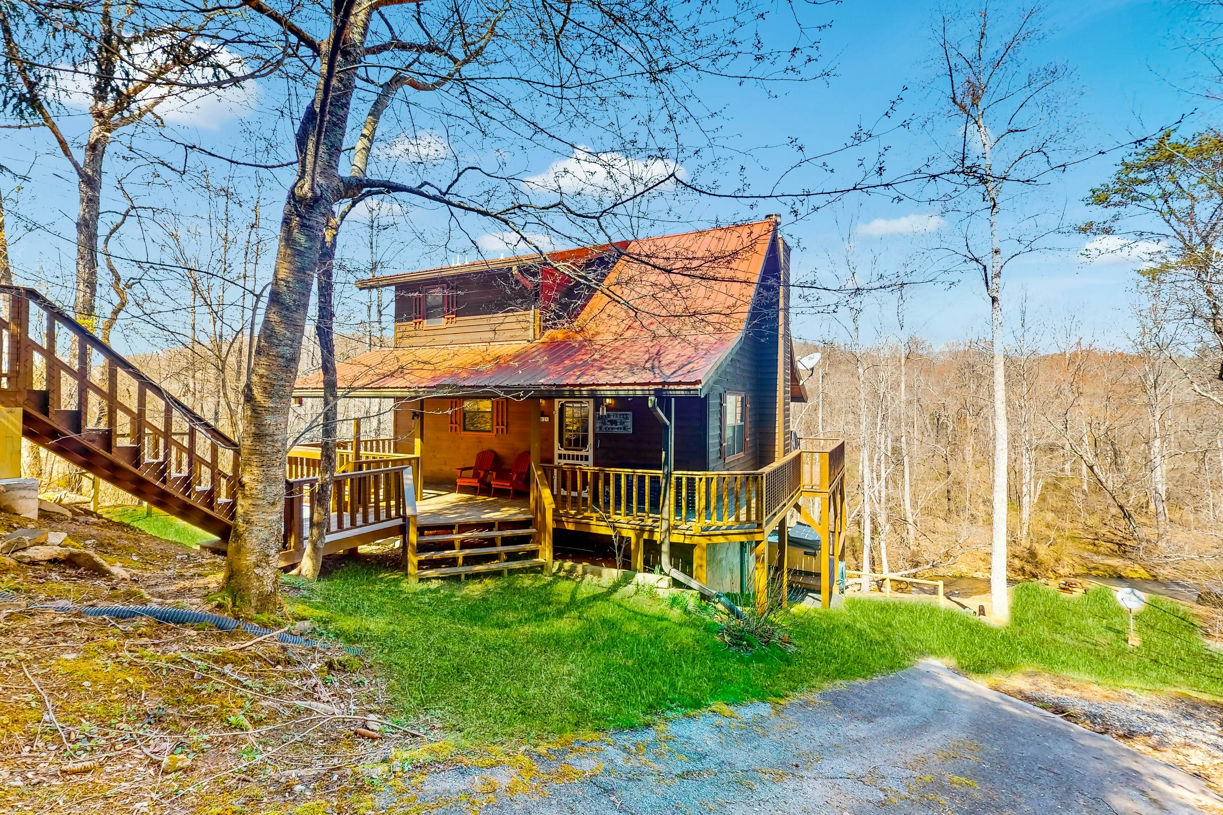 Lazy Bear Creek Lodge