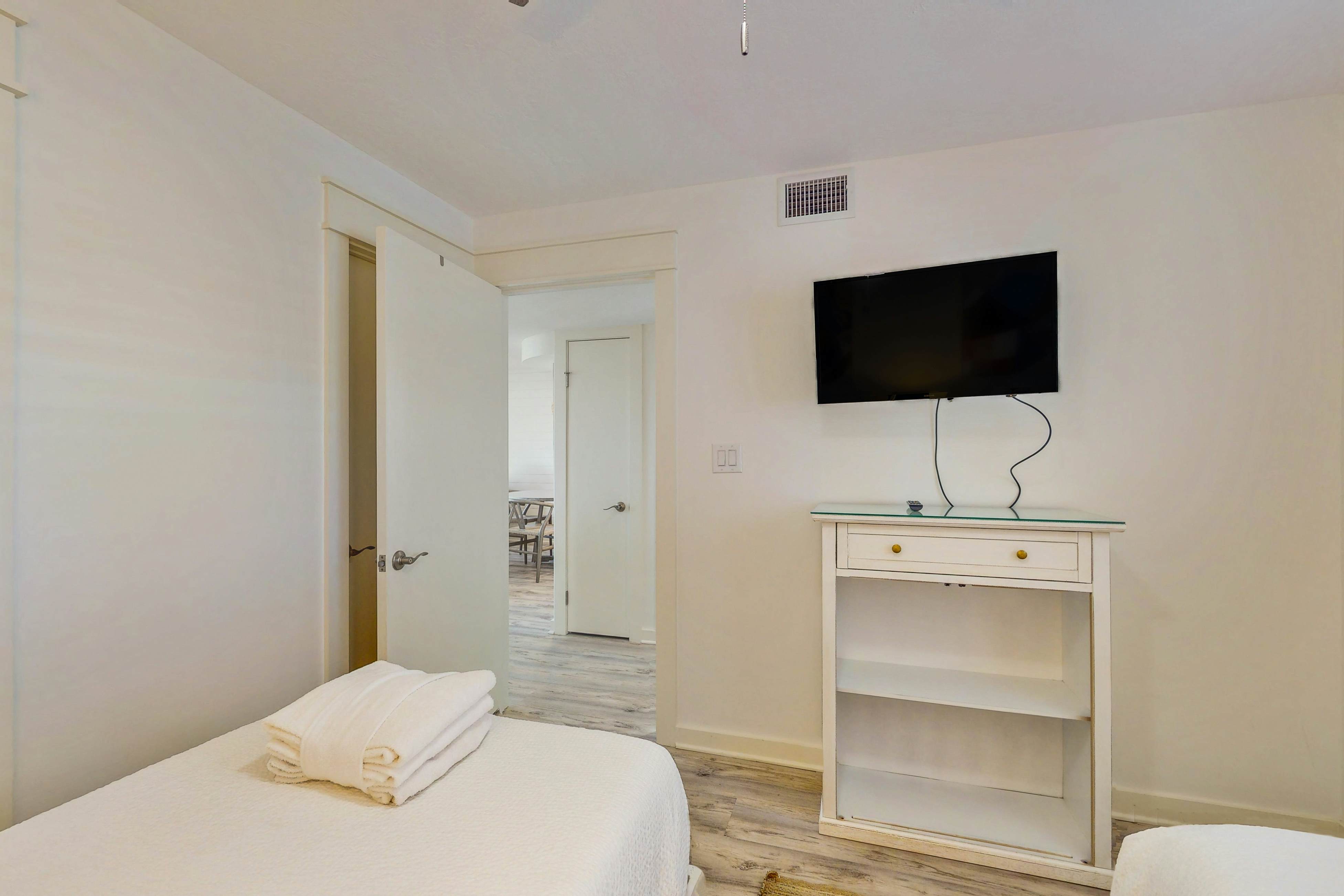 One Seagrove Place 0206