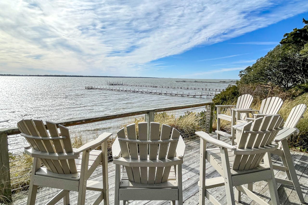 White Oak 5 BD Morehead City, NC Vacation Rental Vacasa