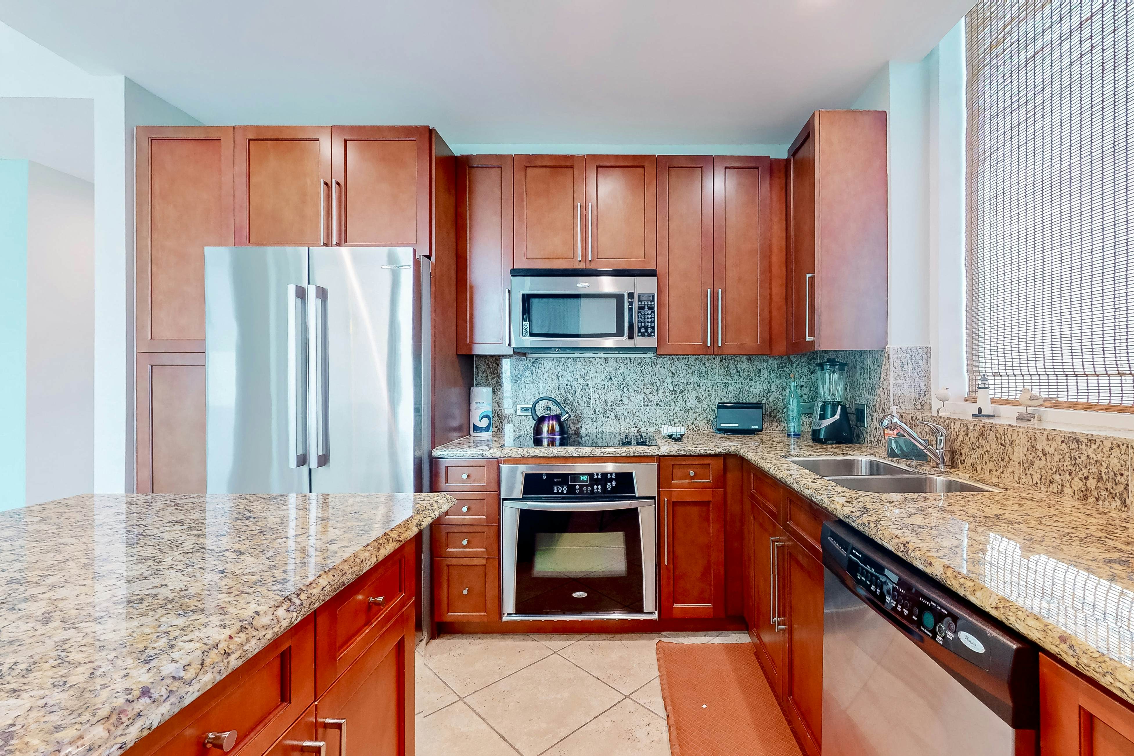 Sapphire Condominiums 1401