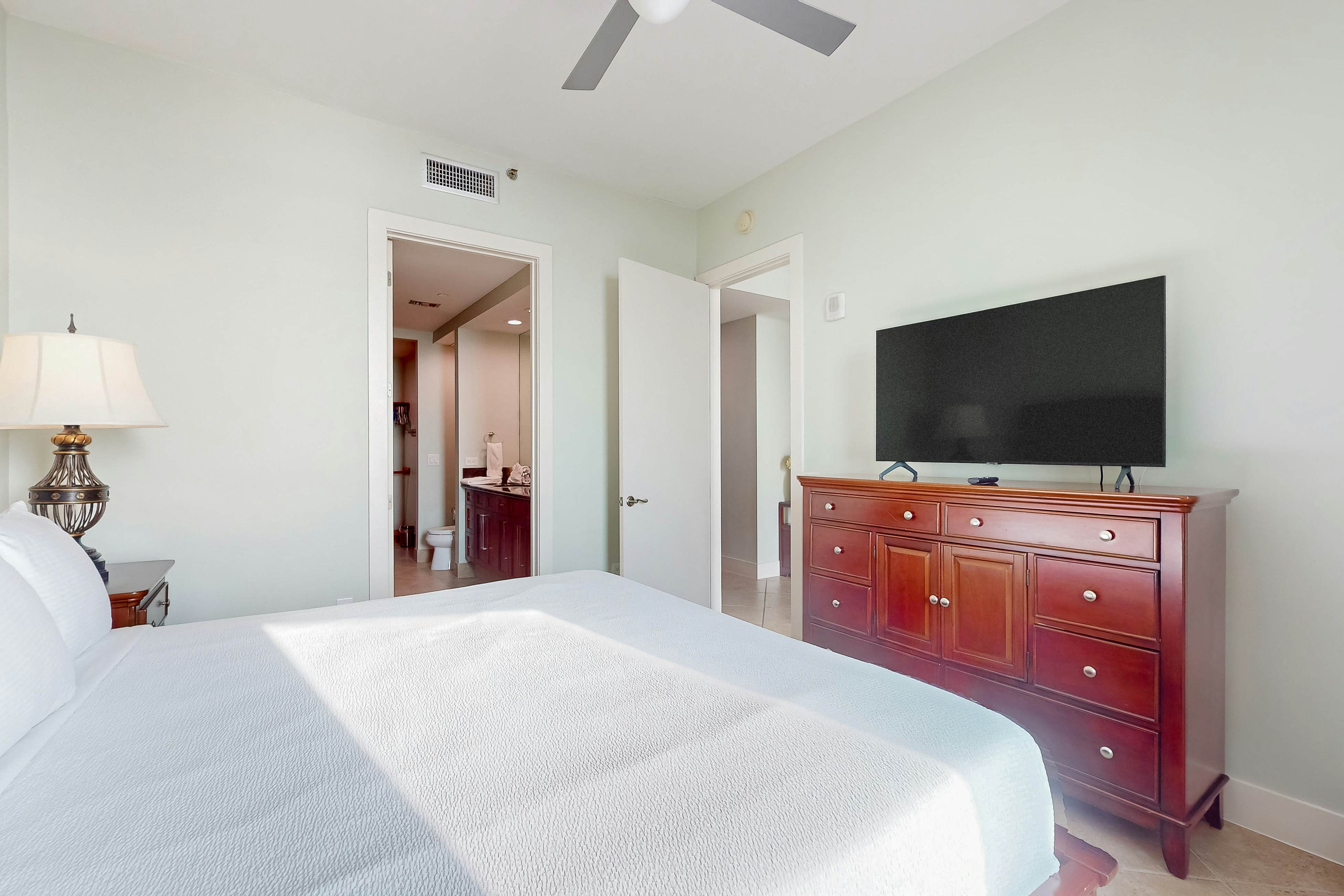 Sapphire Condominiums 1401