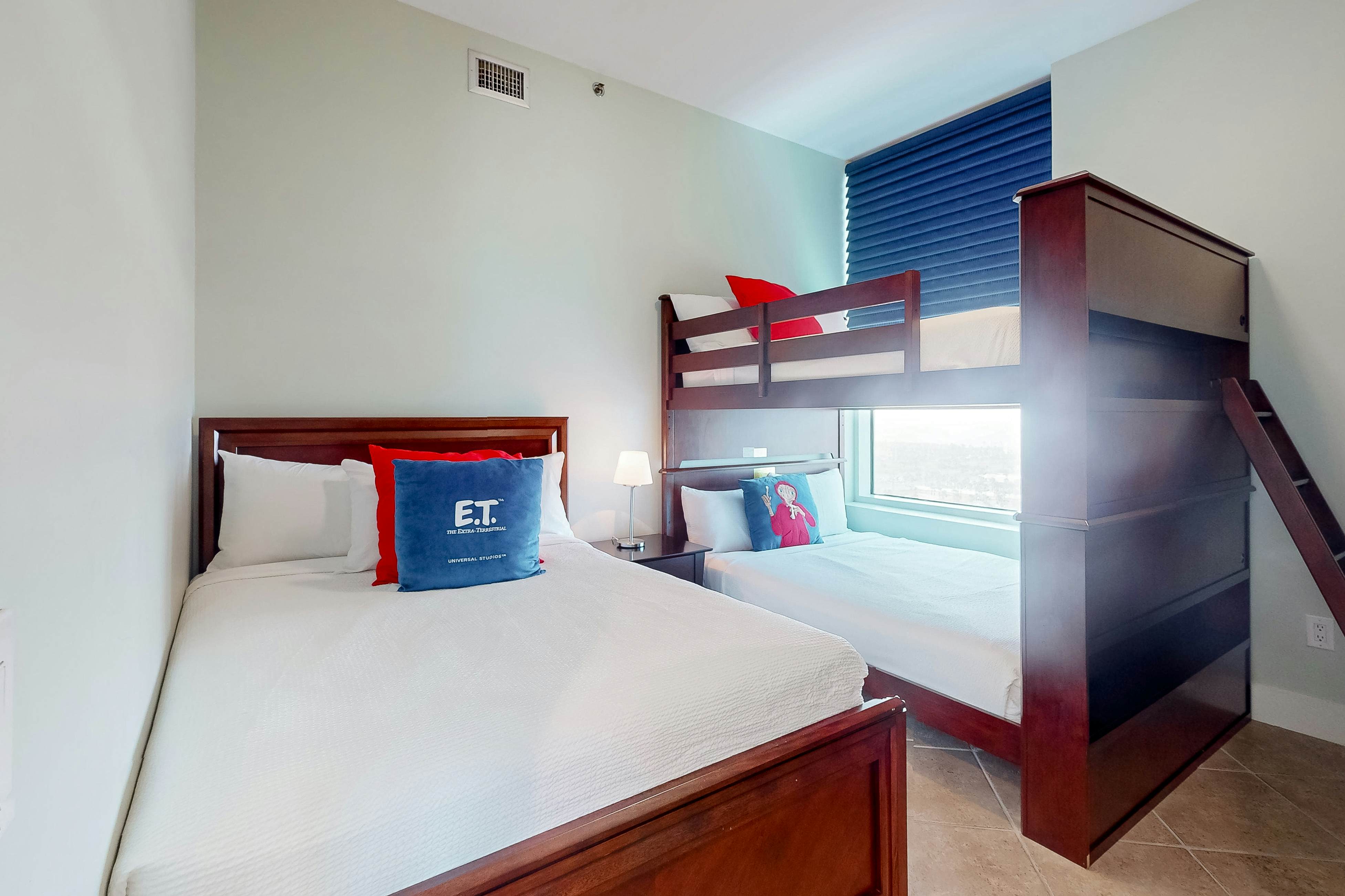 Sapphire Condominiums 1401