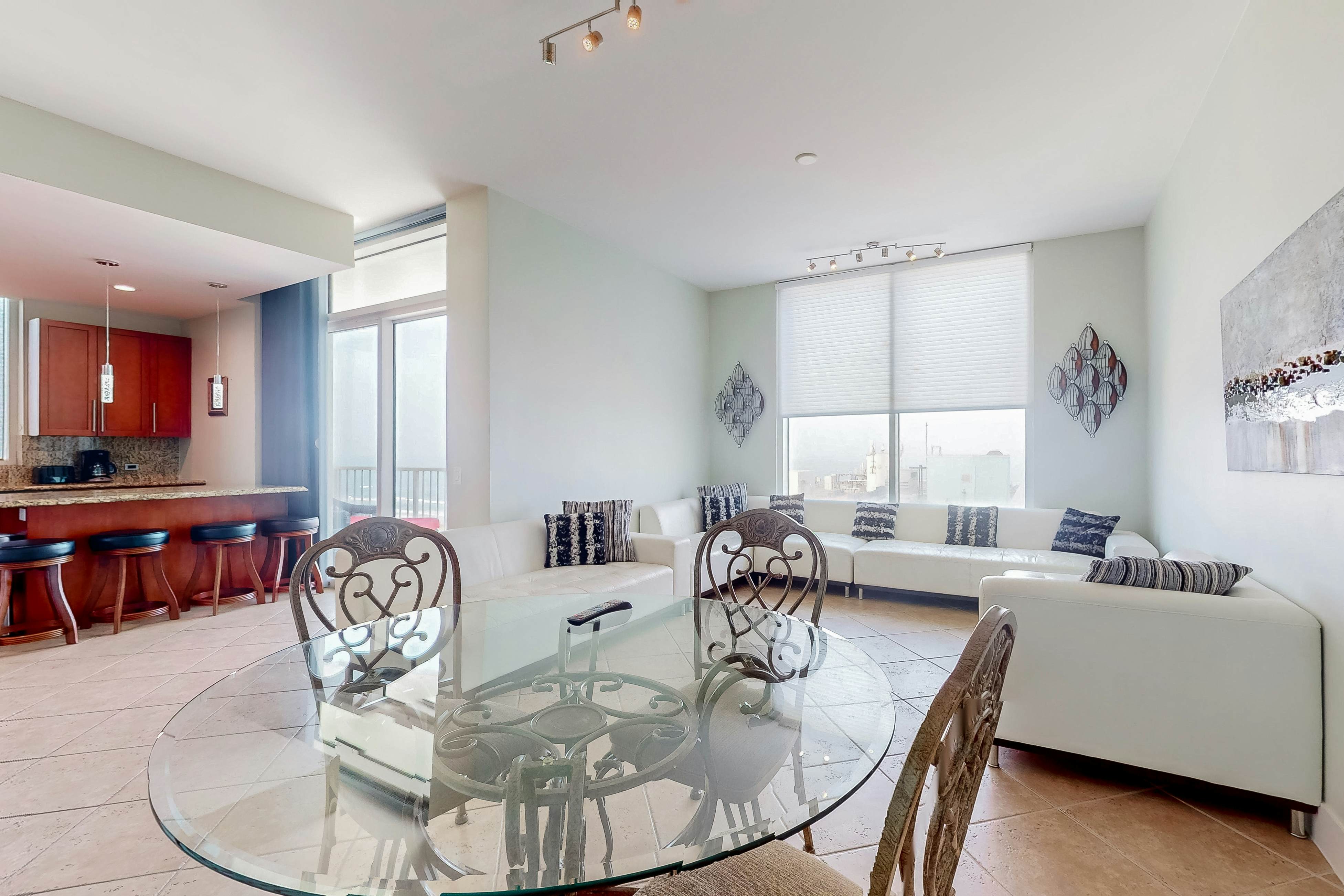 Sapphire Condominiums 1401