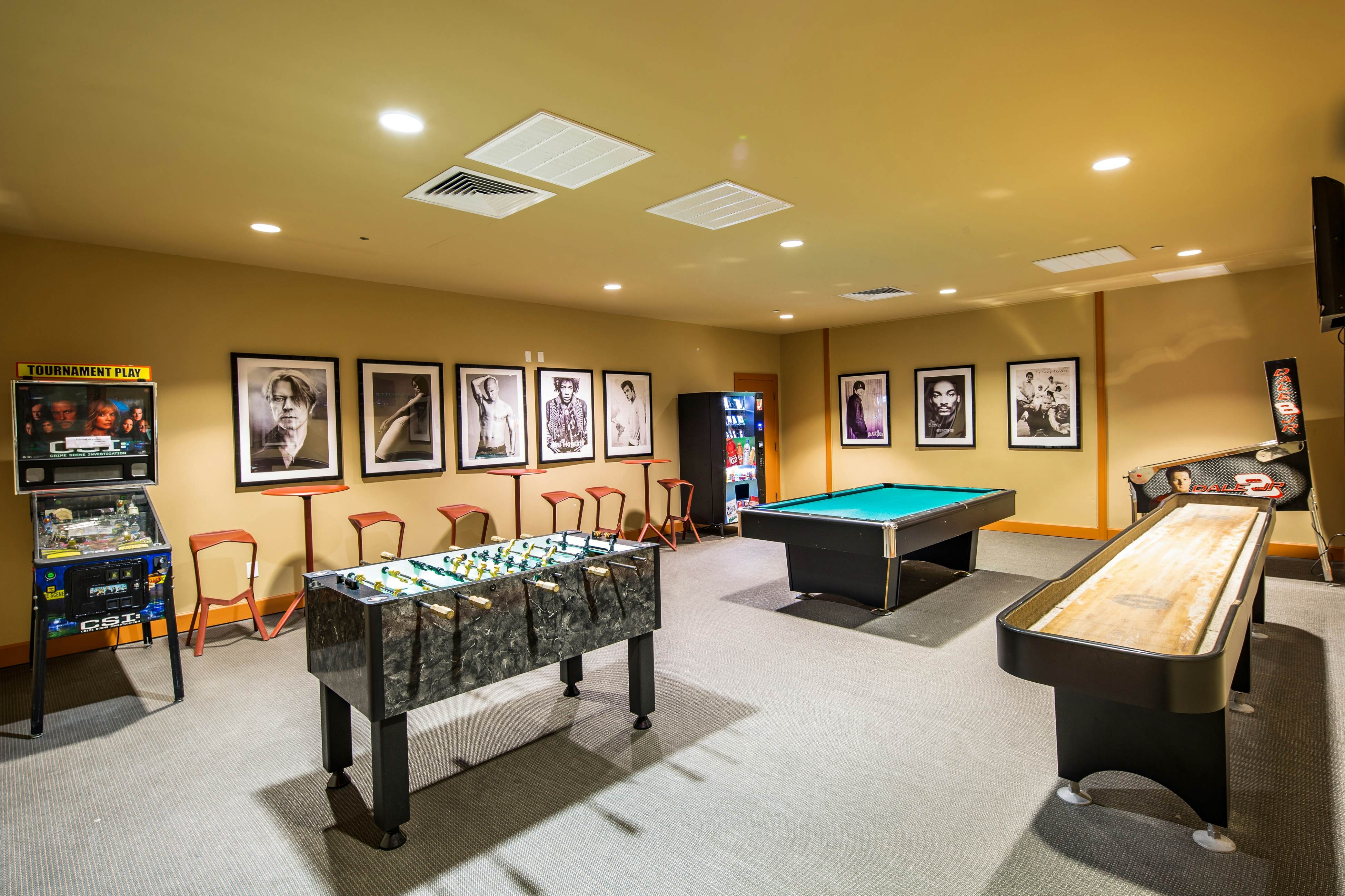 Sapphire Condominiums 1401