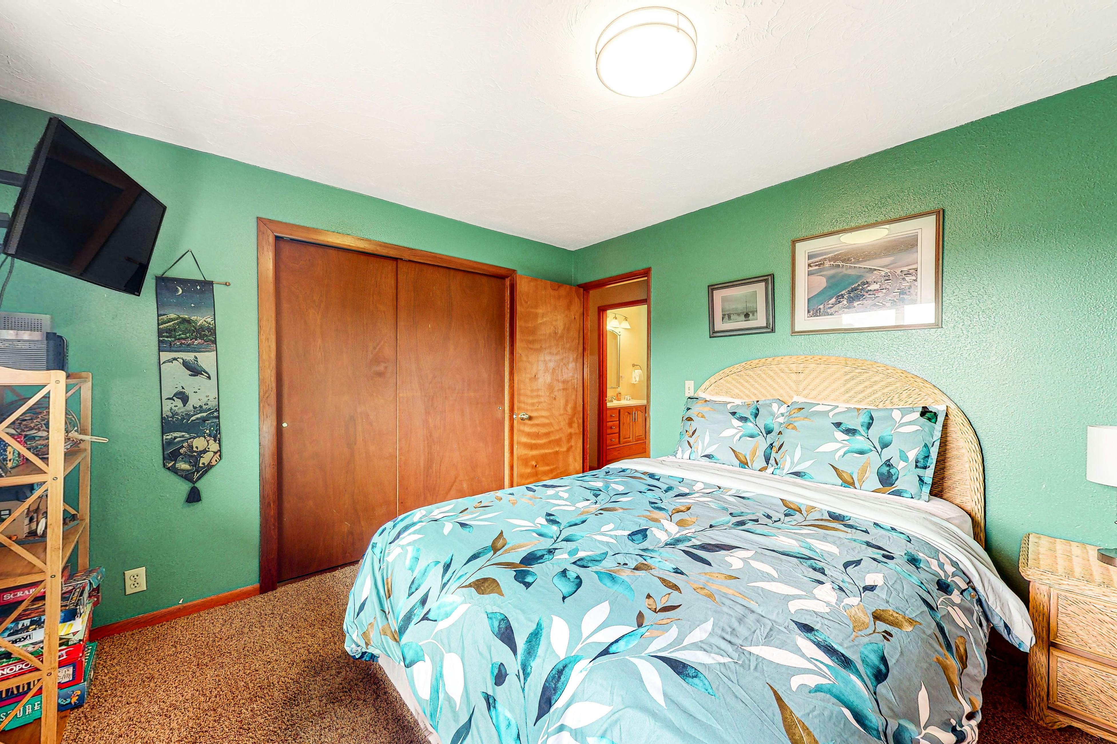 Sparkling Sands Oceanfront w Hot Tub