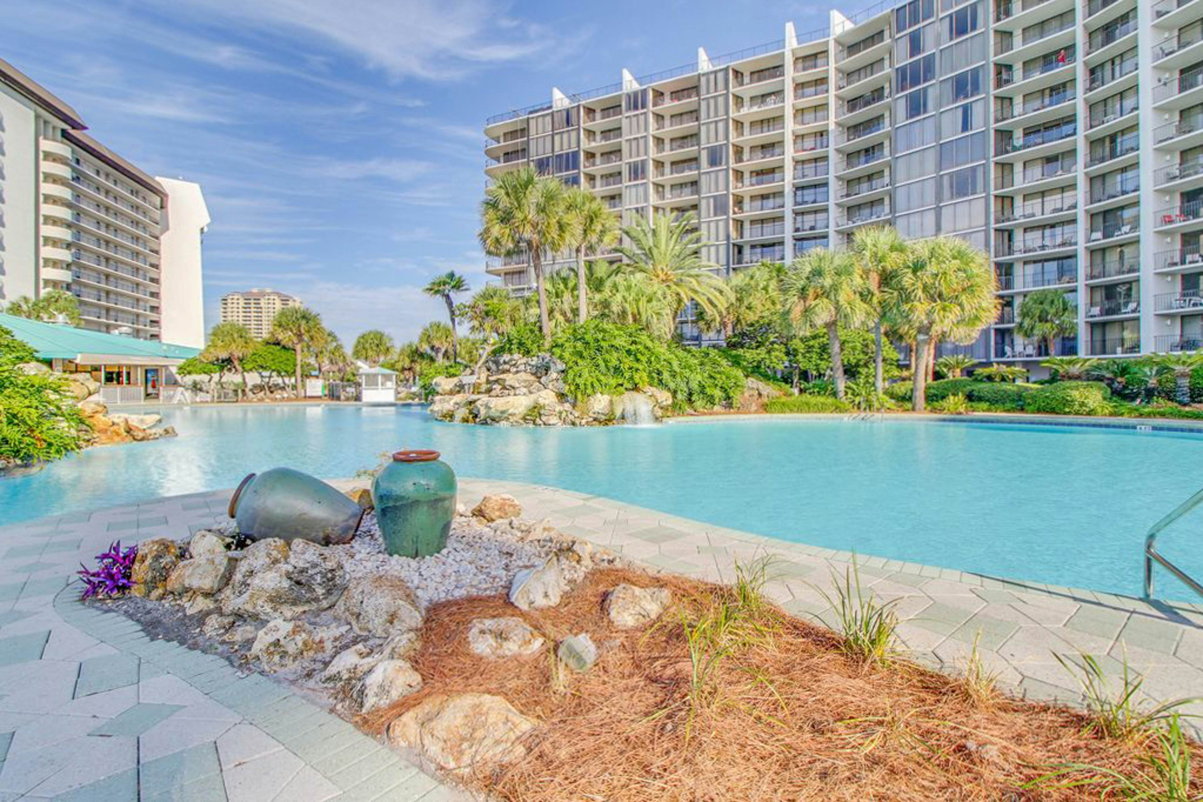 Edgewater Golf Villas  #1506