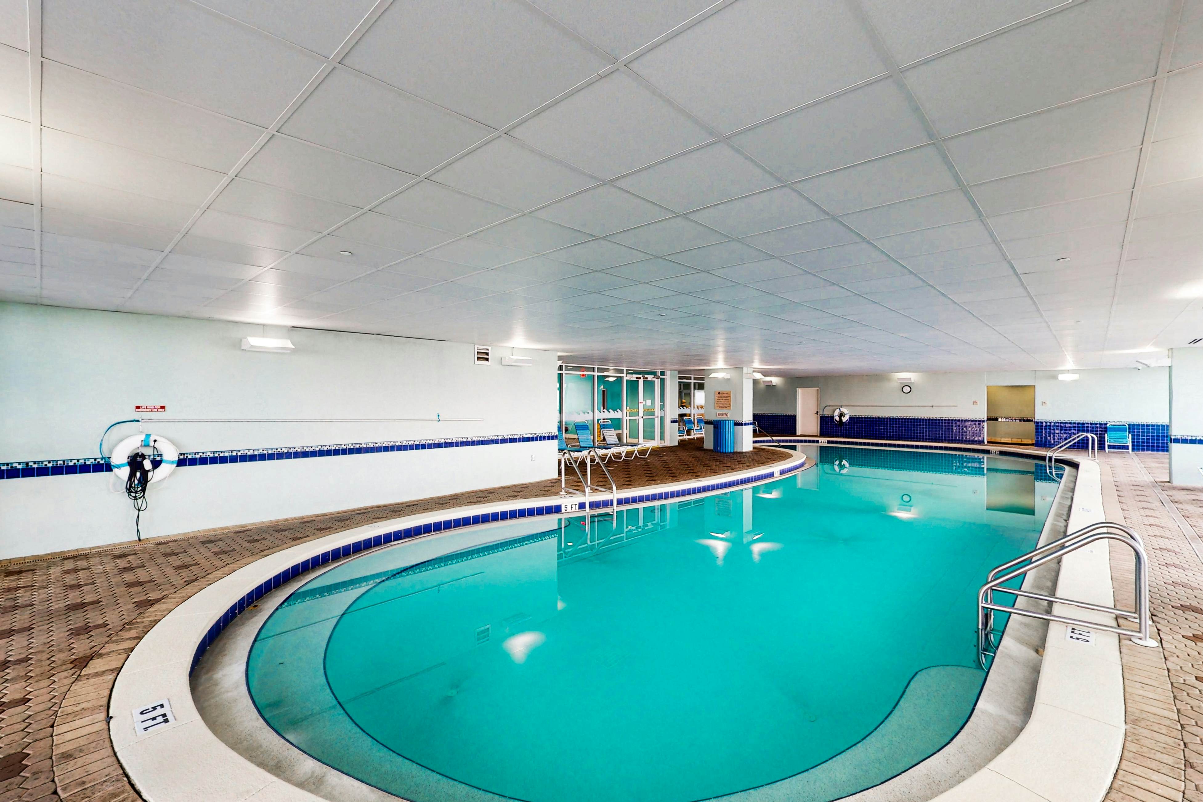 Majestic Beach Resort Tower 1 915