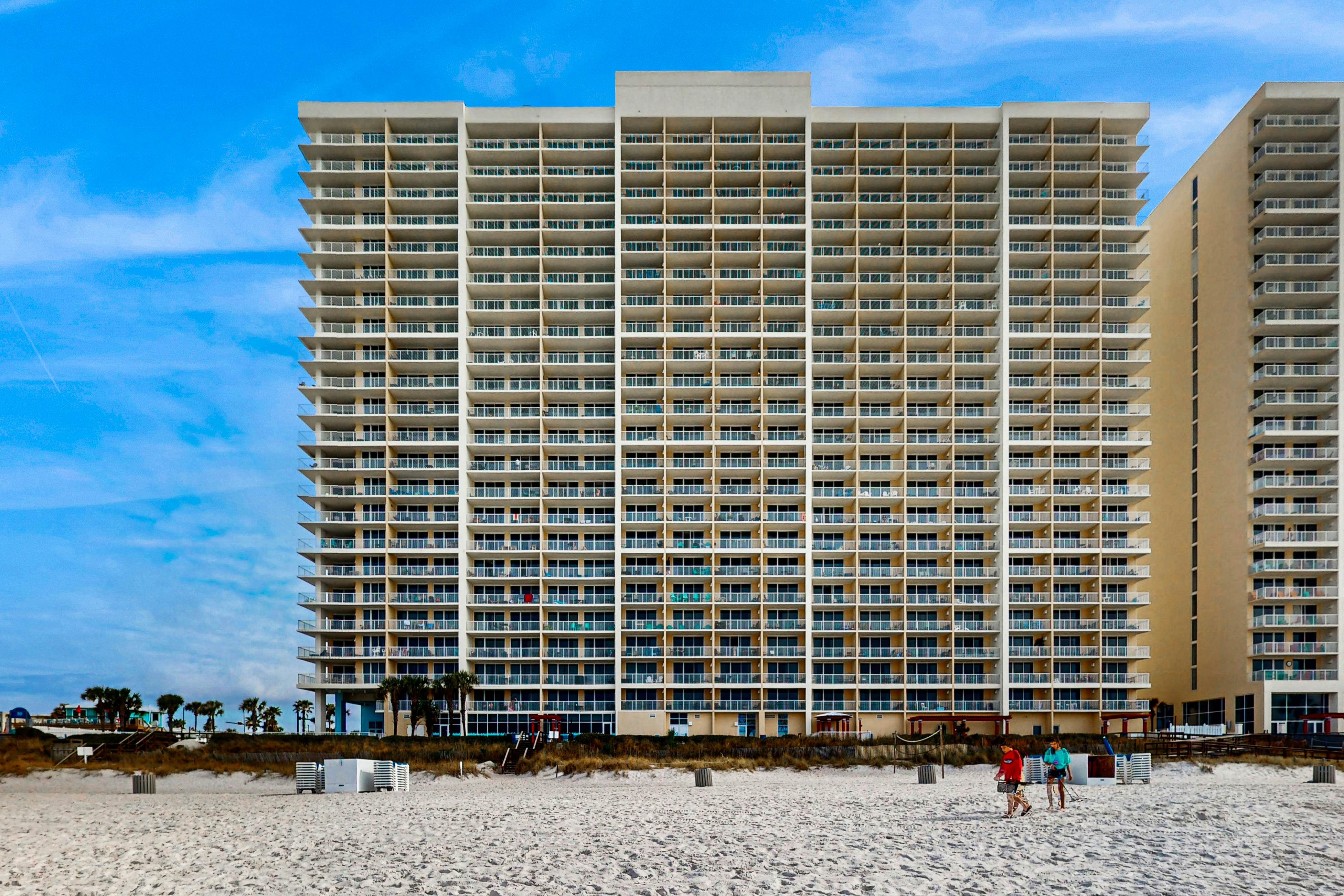 Majestic Beach Resort Tower 1 915