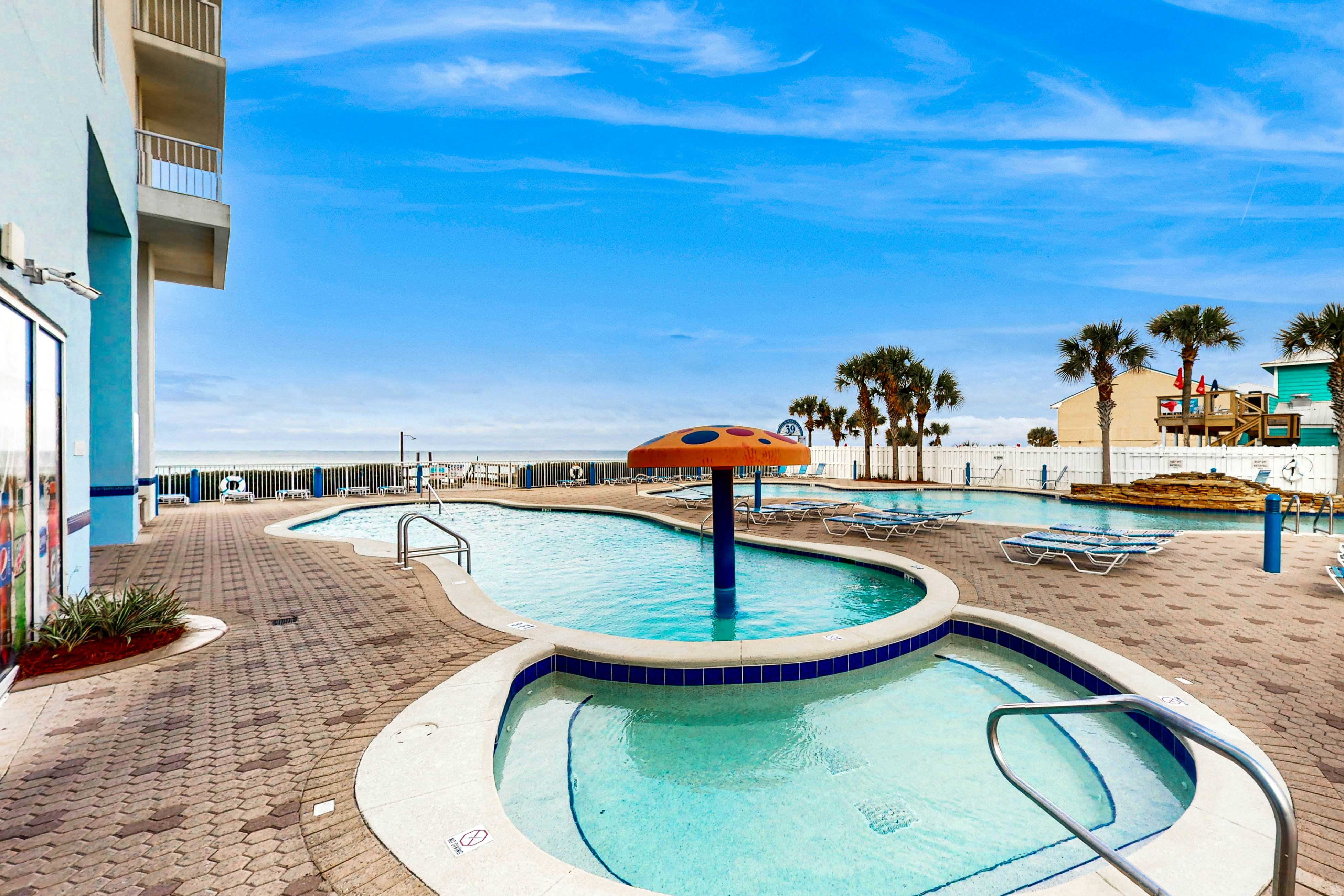 Majestic Beach Resort Tower 1 915