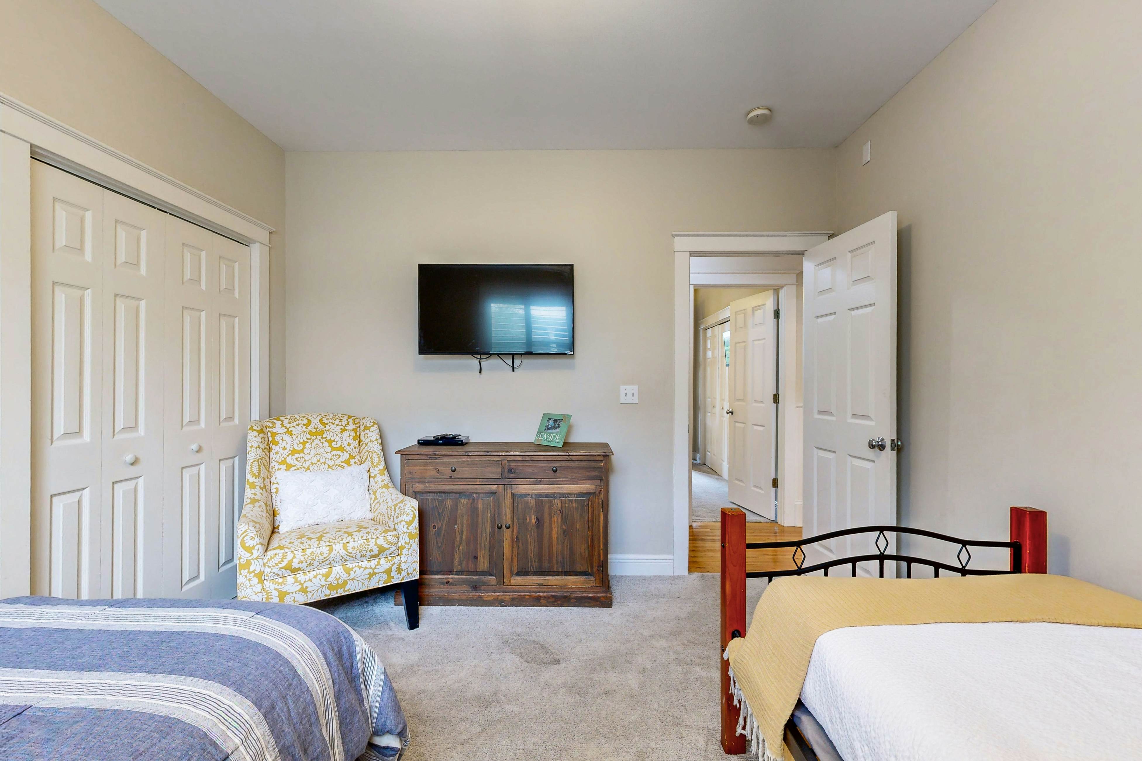 Grove By The Sea - Passin' Thru