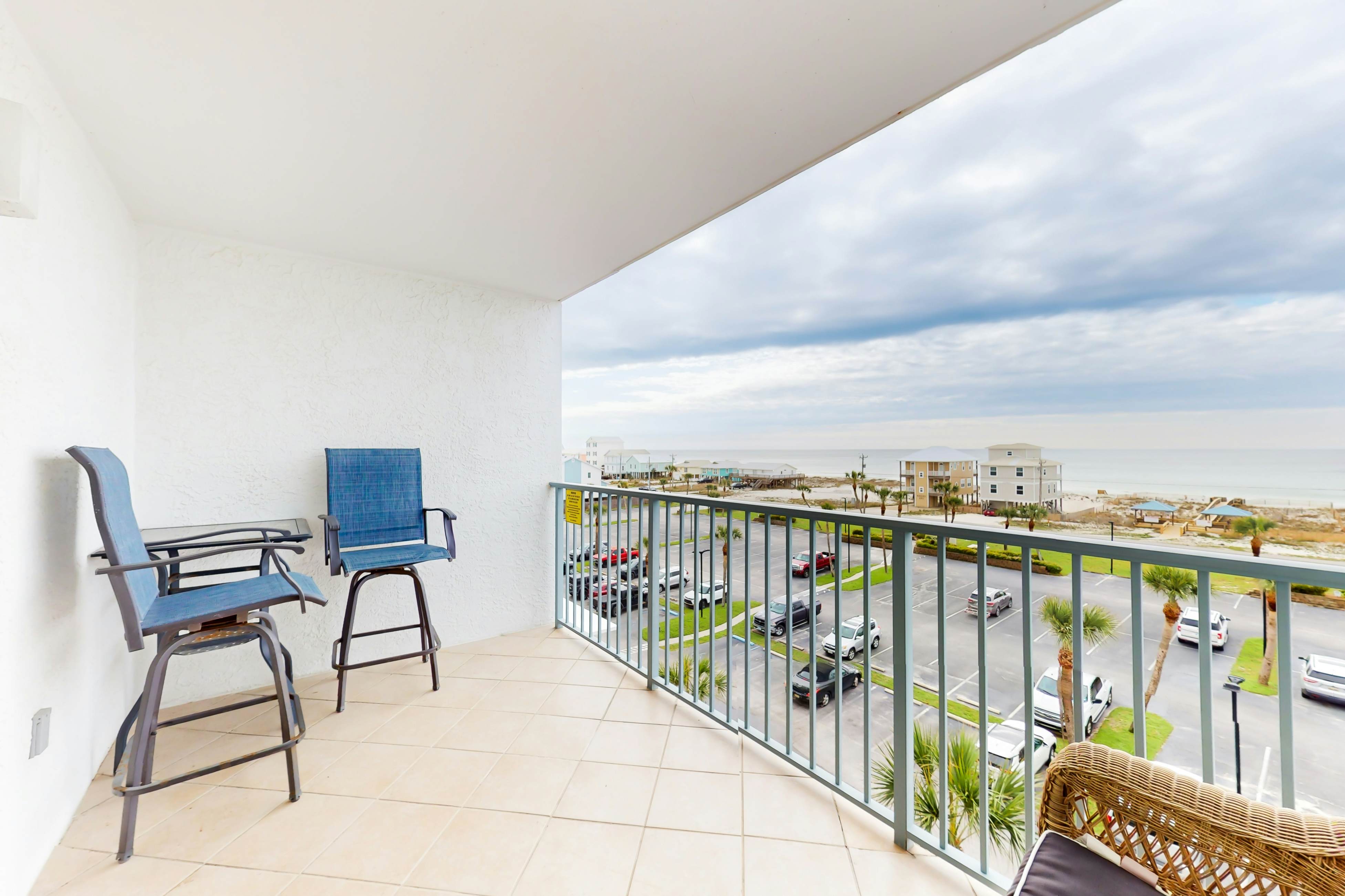 Gulf Shores Surf & Racquet Club 505A