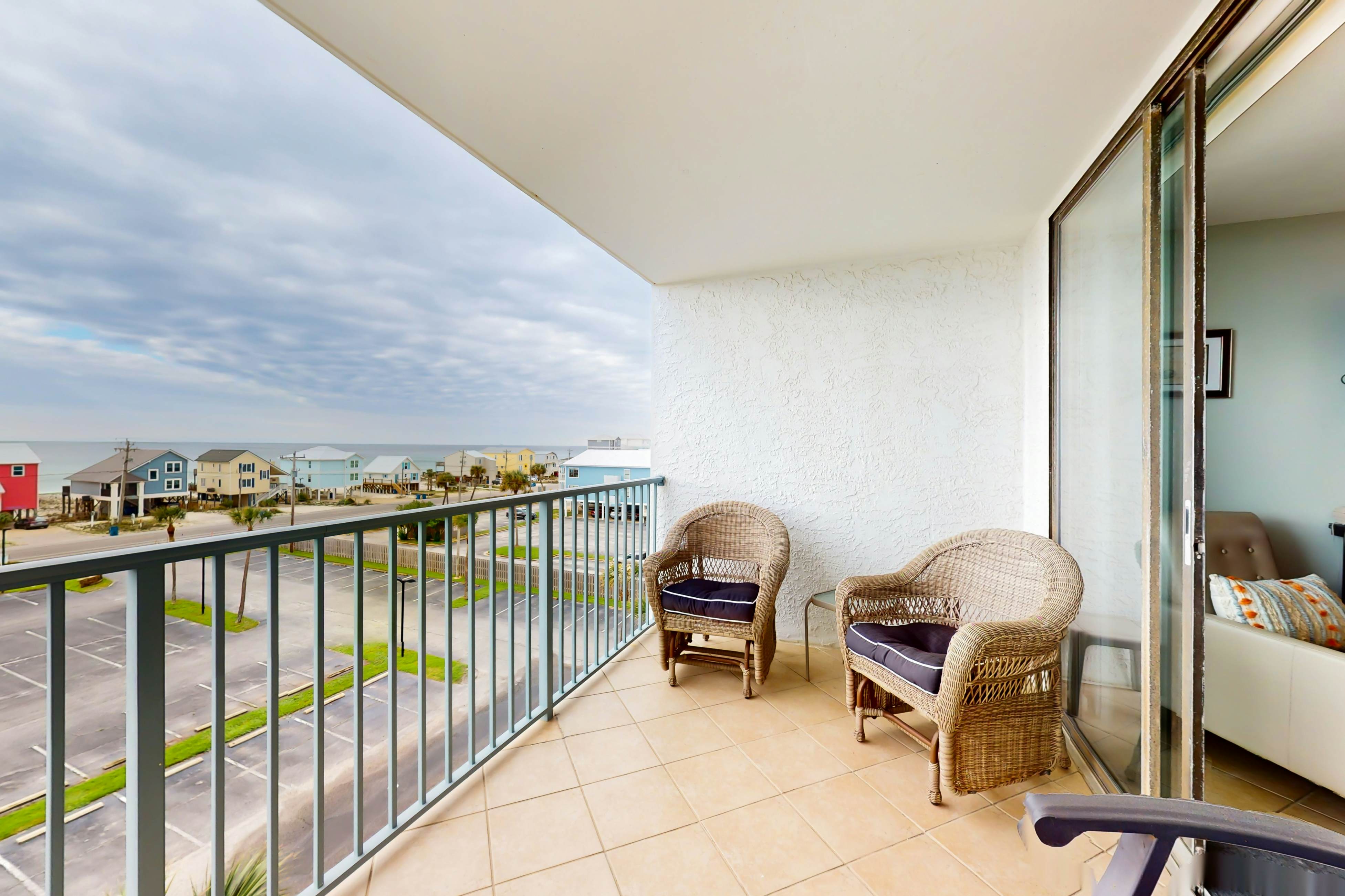 Gulf Shores Surf & Racquet Club 505A