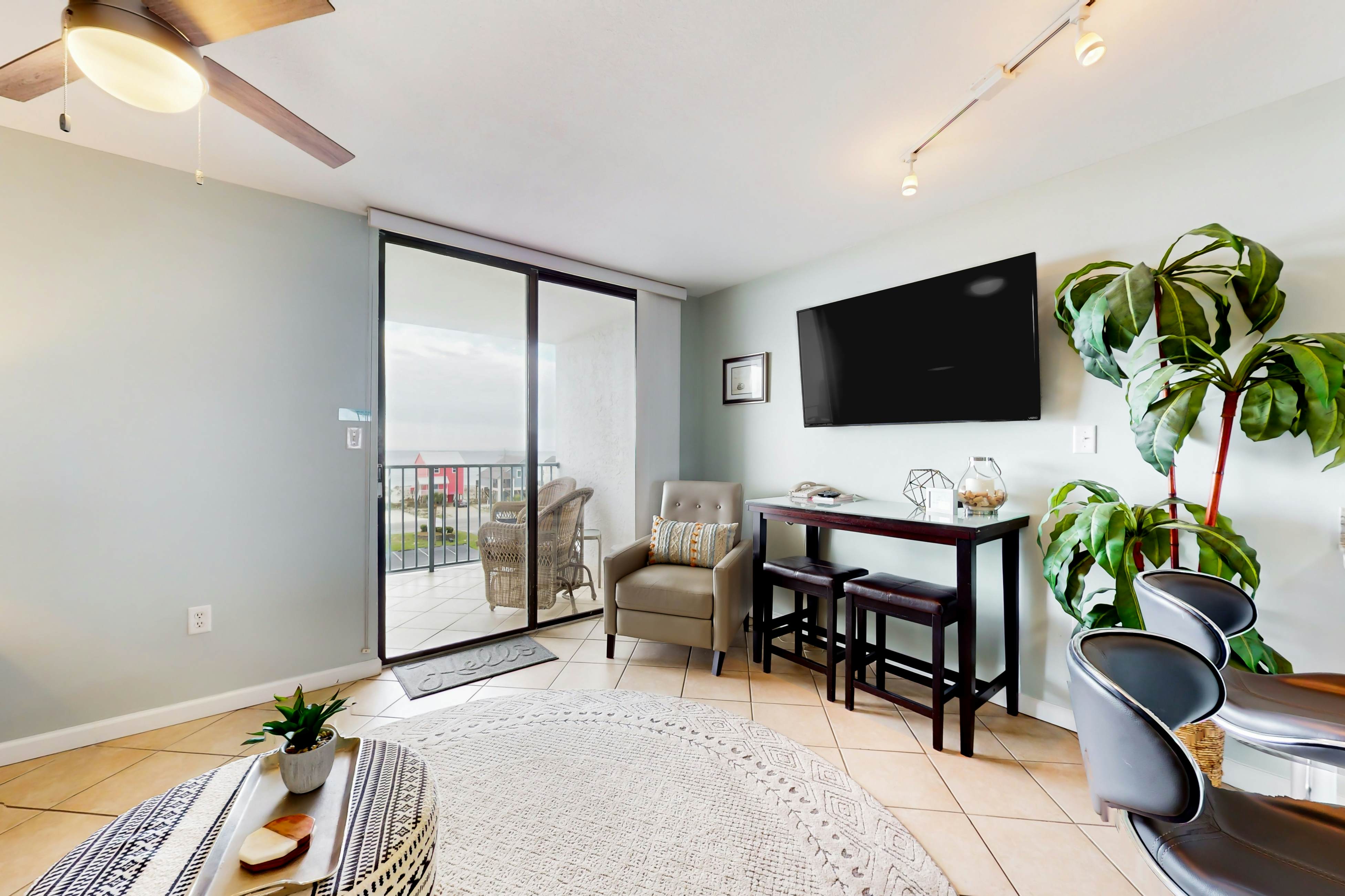 Gulf Shores Surf & Racquet Club 505A