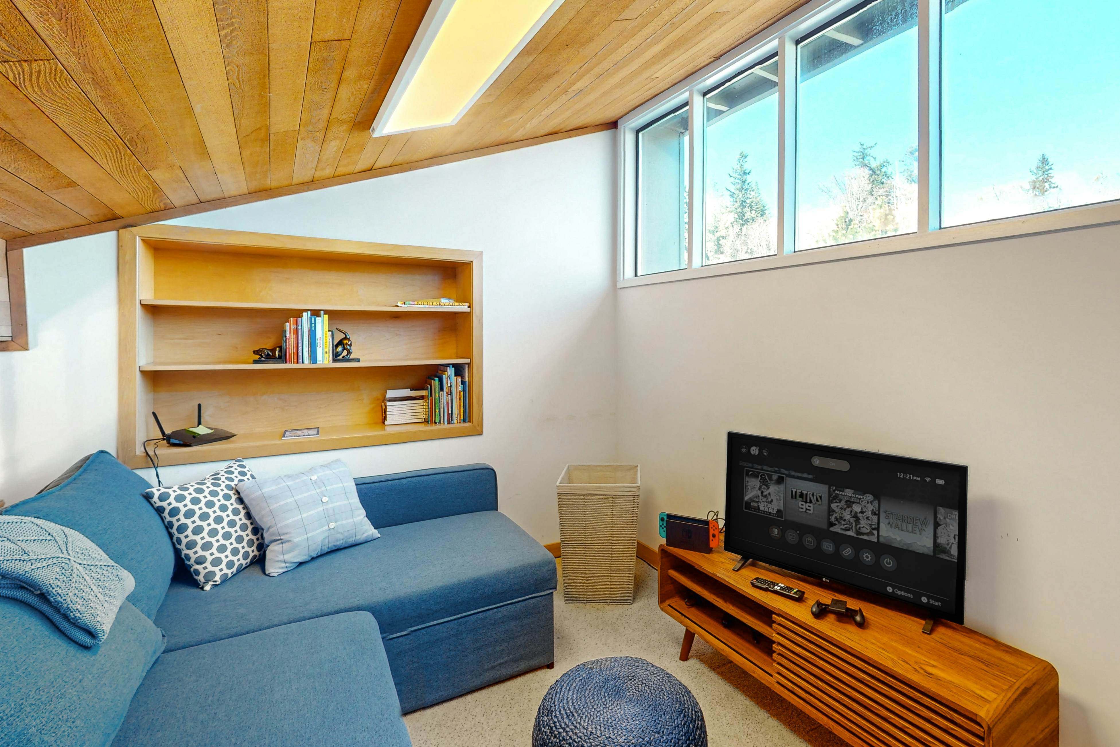 Ludlow Seaside Hale'